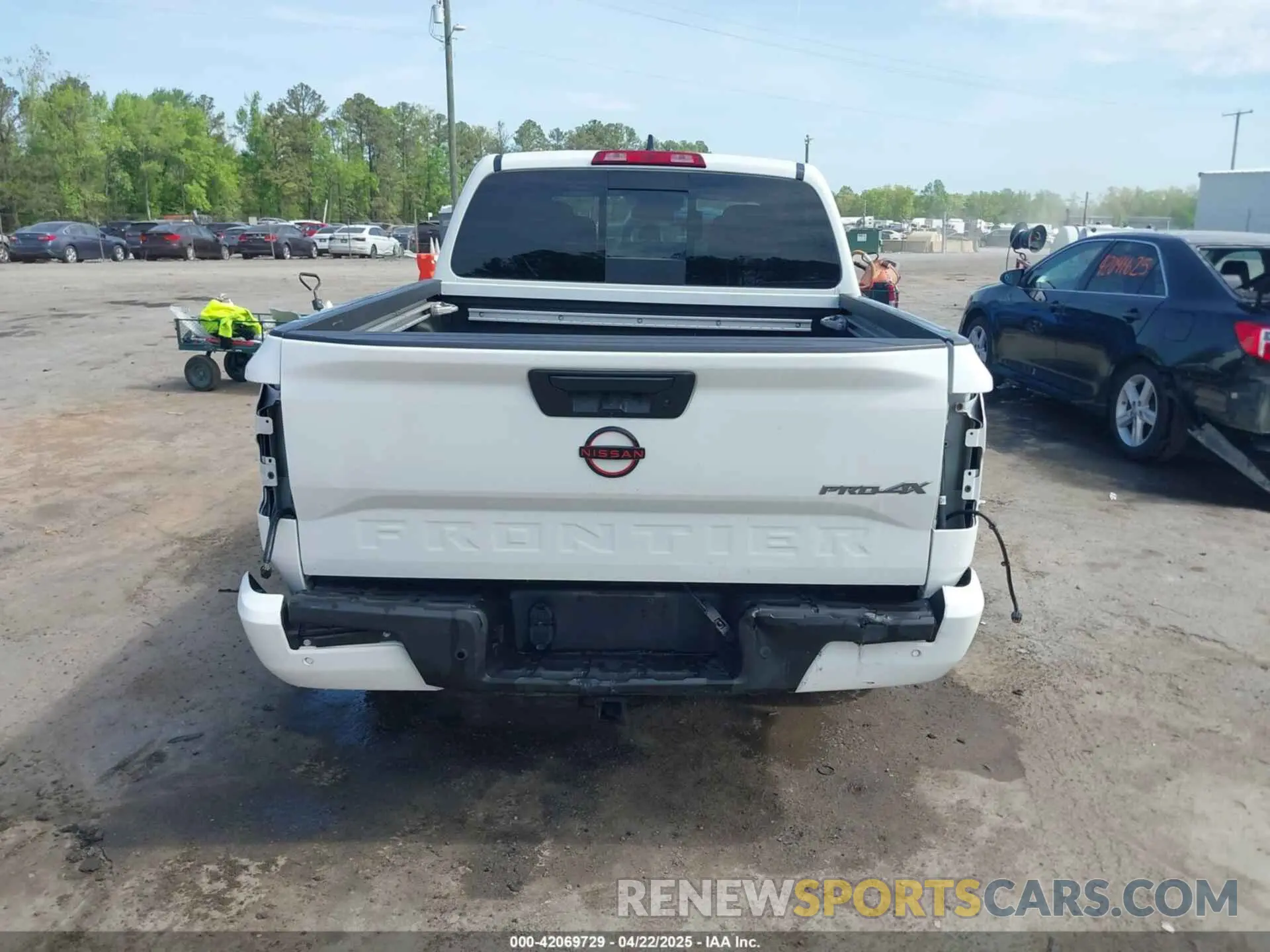 16 Photograph of a damaged car 1N6ED1EK4PN646503 NISSAN FRONTIER 2023