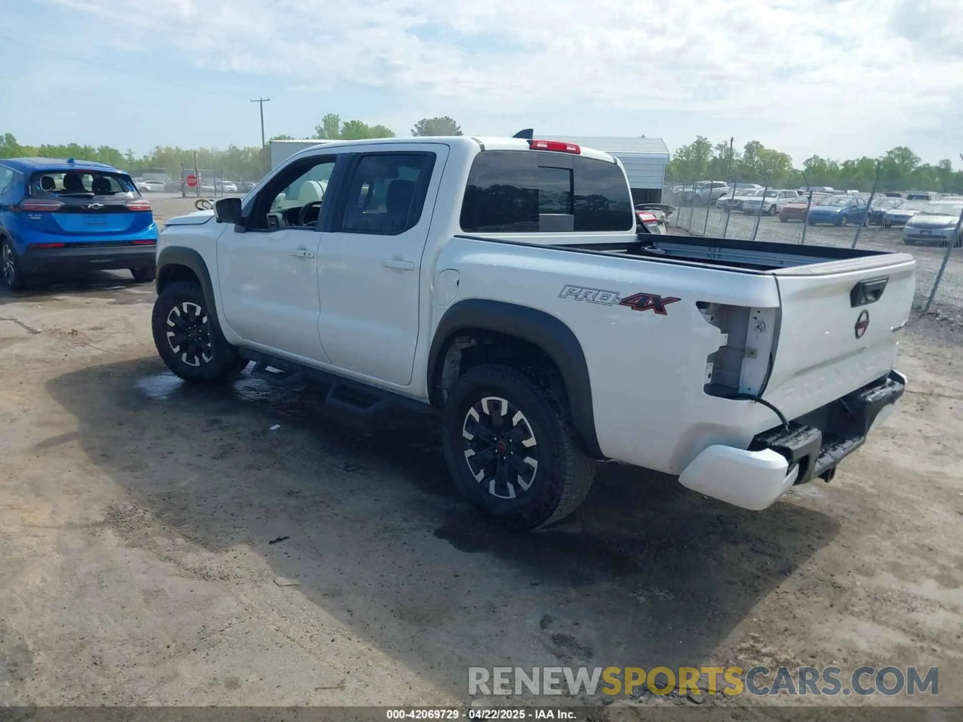 3 Photograph of a damaged car 1N6ED1EK4PN646503 NISSAN FRONTIER 2023