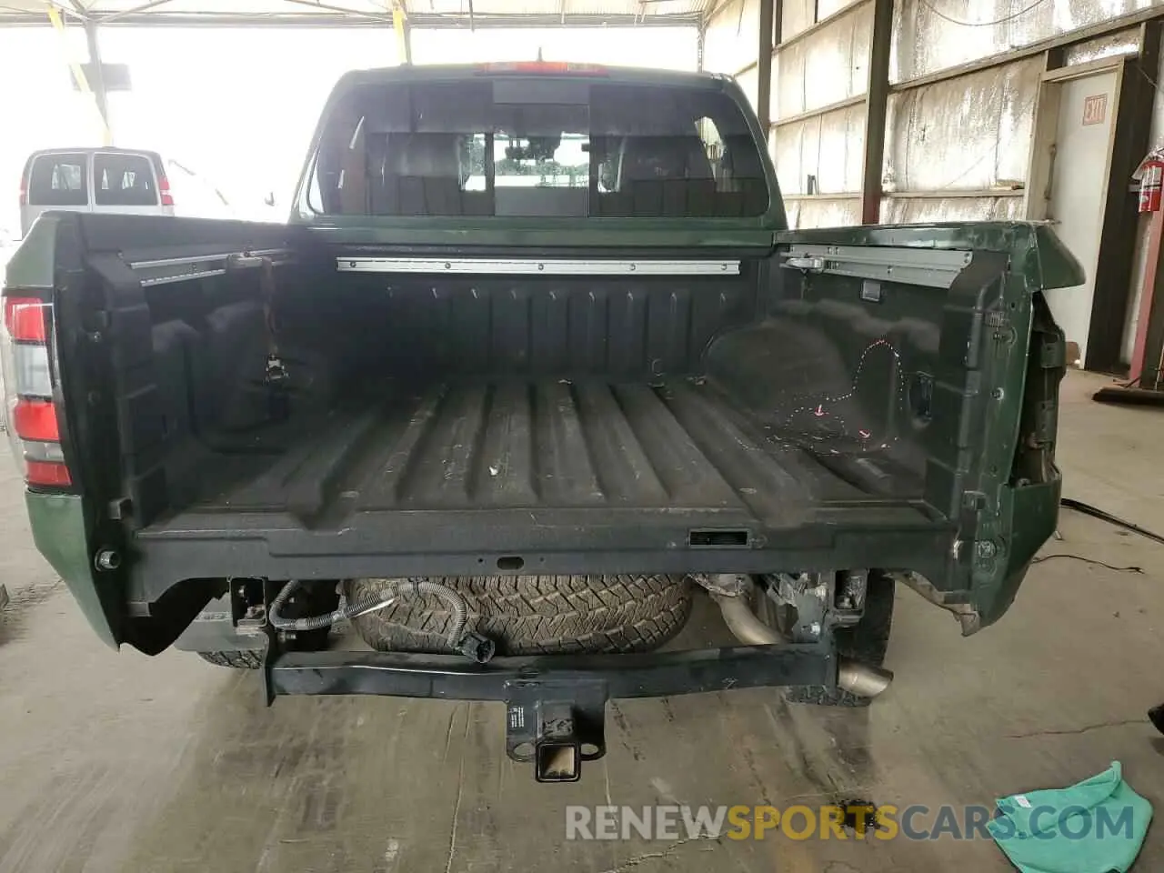 6 Photograph of a damaged car 1N6ED1EK4PN671708 NISSAN FRONTIER 2023