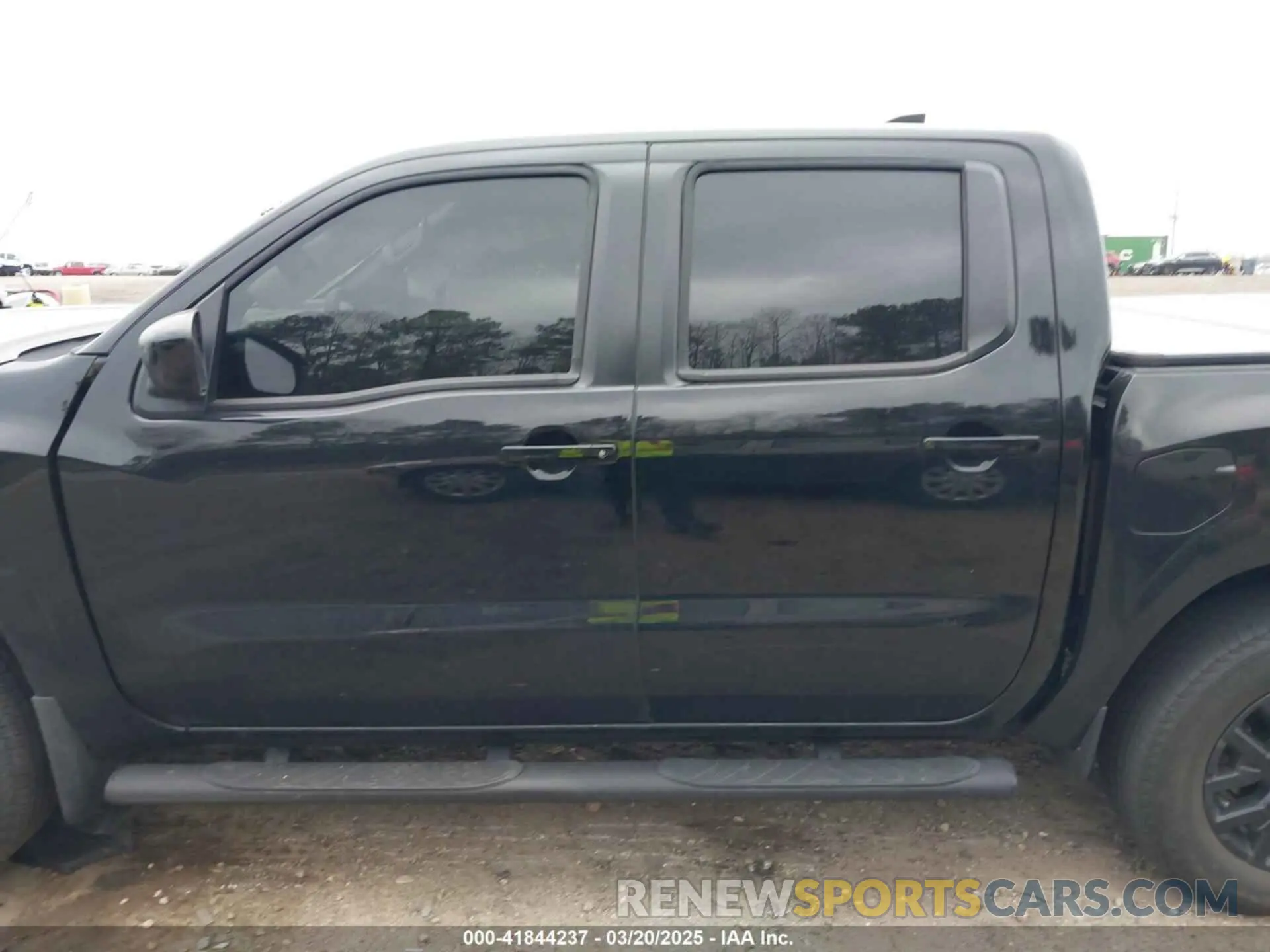 14 Photograph of a damaged car 1N6ED1EK5PN658692 NISSAN FRONTIER 2023