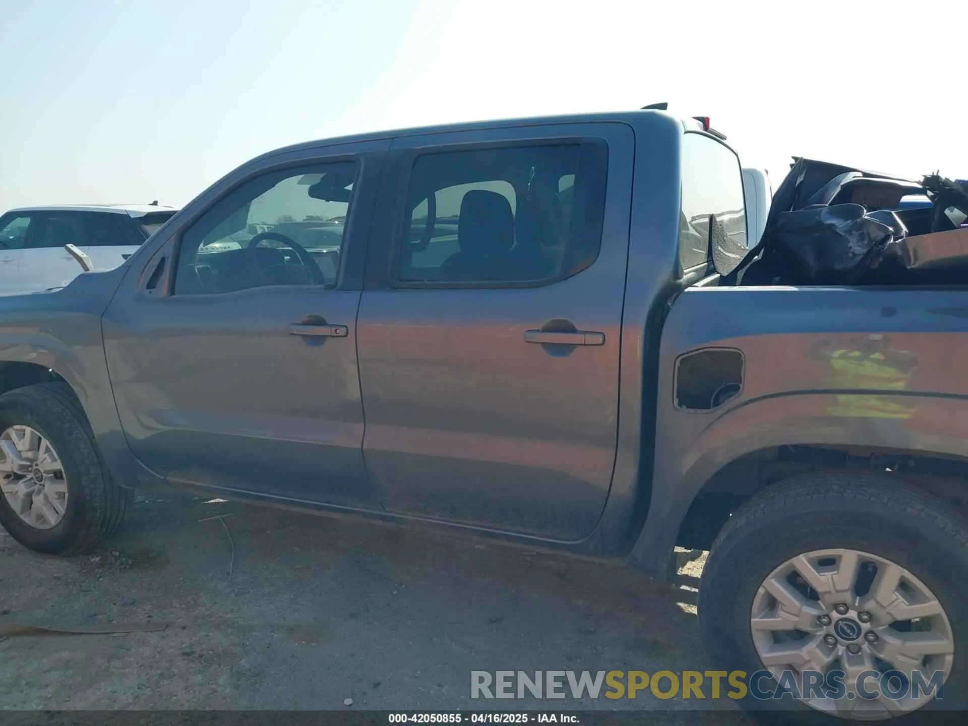 14 Photograph of a damaged car 1N6ED1EK6PN601918 NISSAN FRONTIER 2023