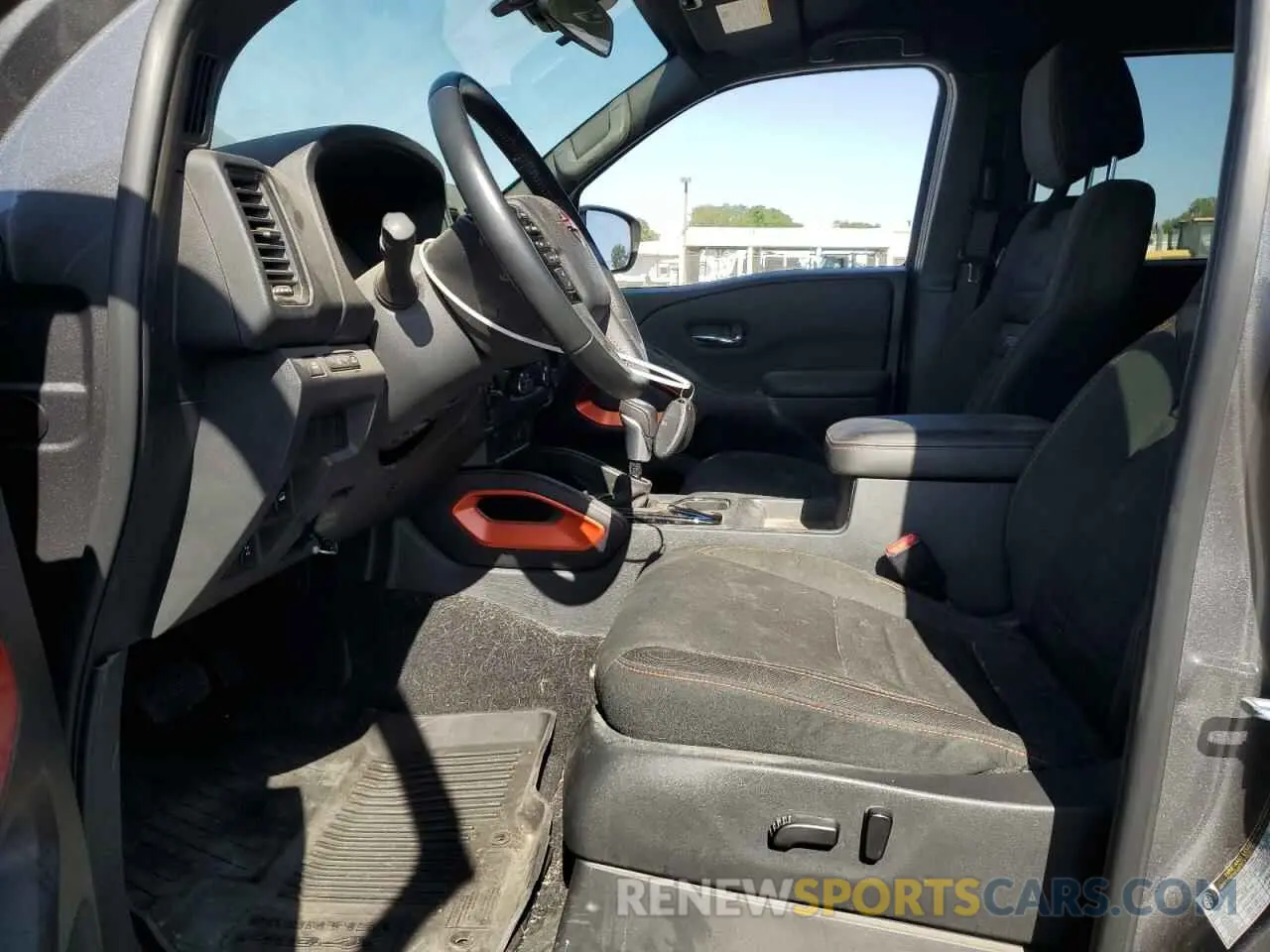 7 Photograph of a damaged car 1N6ED1EK6PN640671 NISSAN FRONTIER 2023