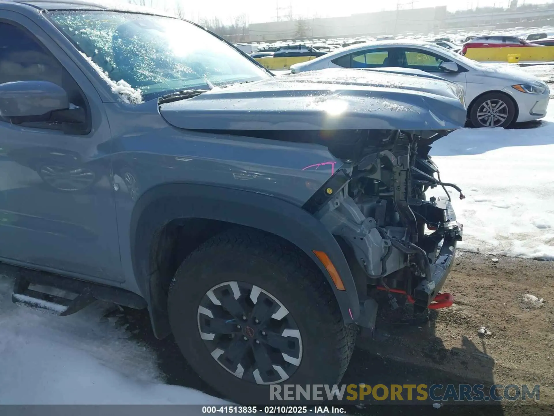 18 Photograph of a damaged car 1N6ED1EK6PN653100 NISSAN FRONTIER 2023