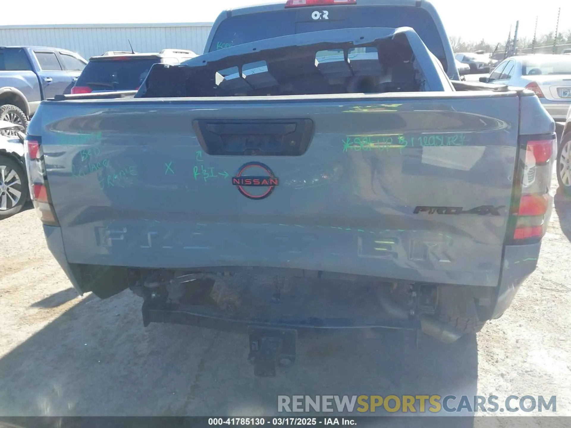 17 Photograph of a damaged car 1N6ED1EK7PN670665 NISSAN FRONTIER 2023