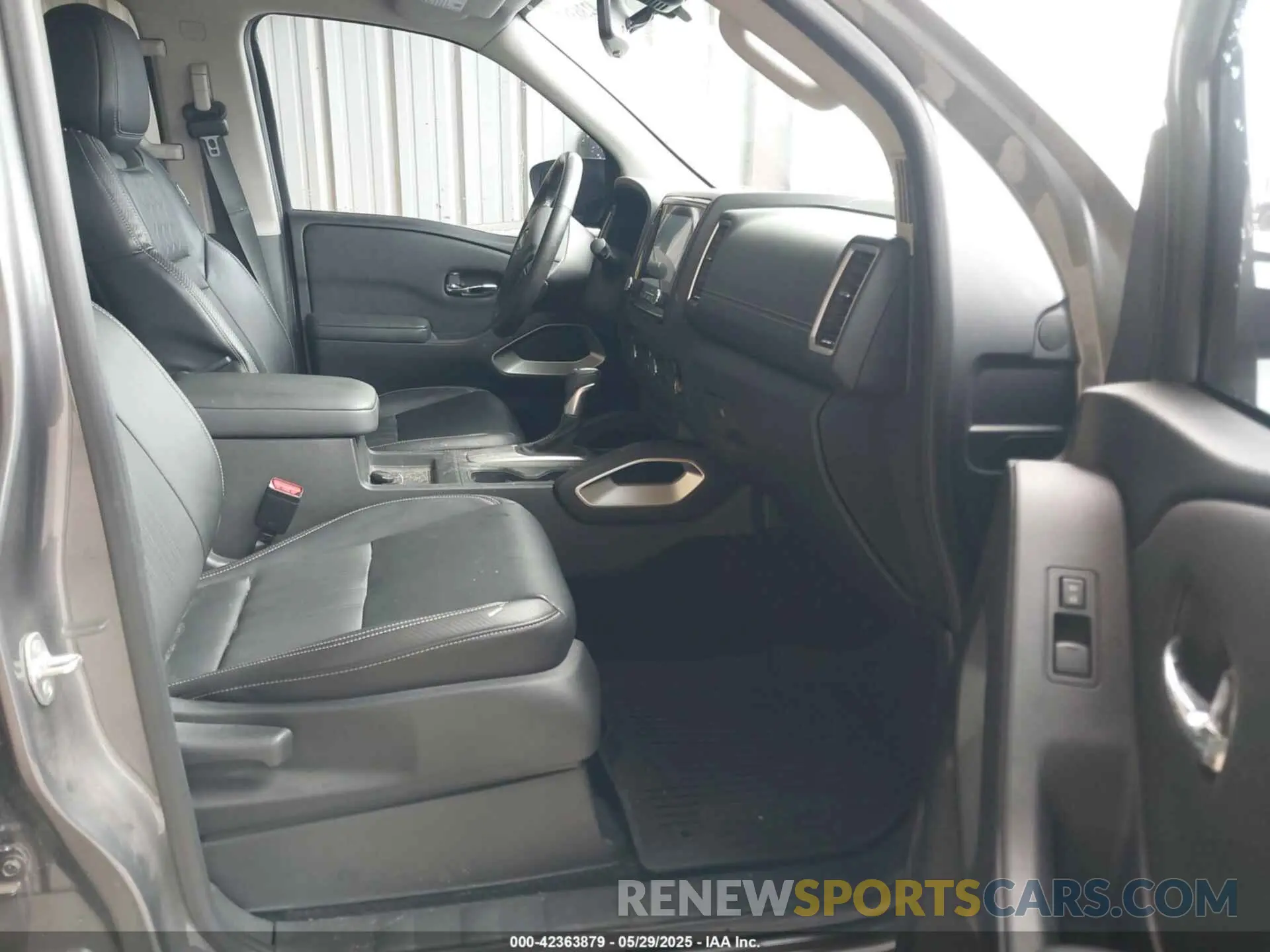5 Photograph of a damaged car 1N6ED1EK8PN610121 NISSAN FRONTIER 2023