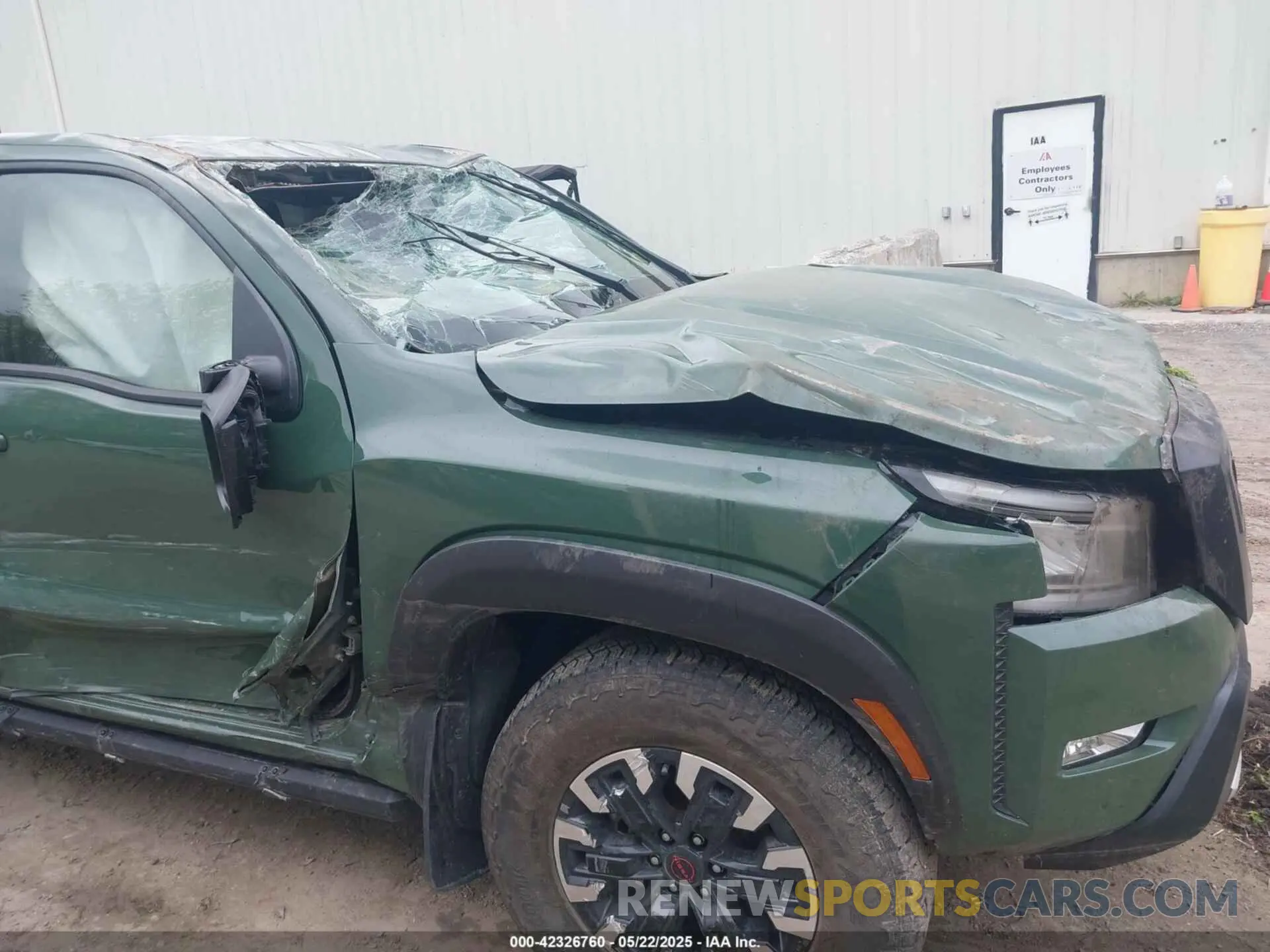 15 Photograph of a damaged car 1N6ED1EK8PN672361 NISSAN FRONTIER 2023