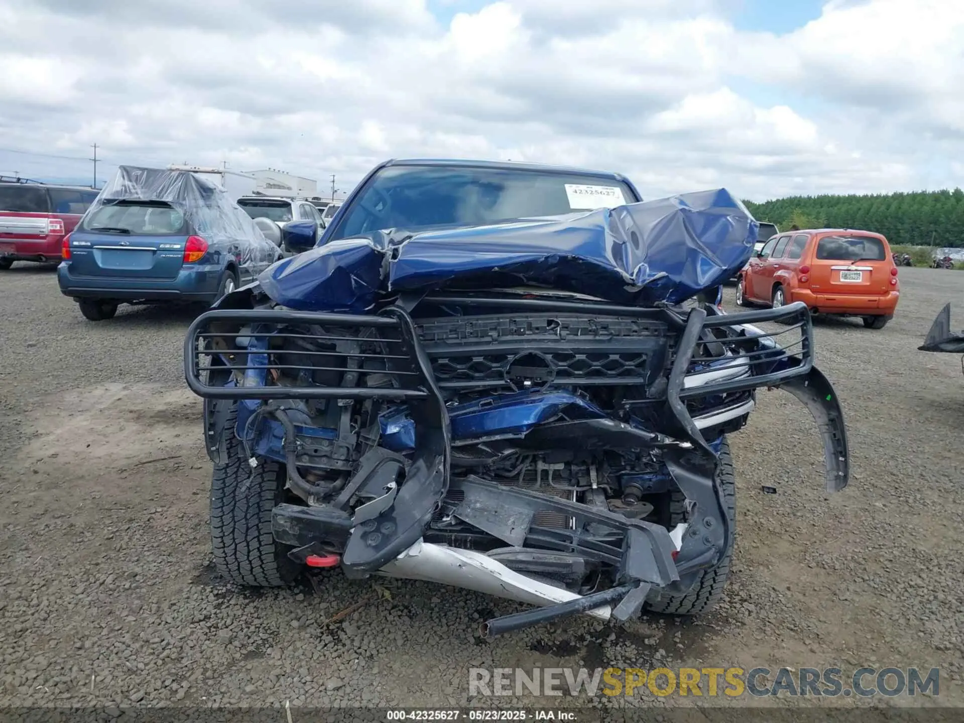 13 Photograph of a damaged car 1N6ED1EKXPN603865 NISSAN FRONTIER 2023