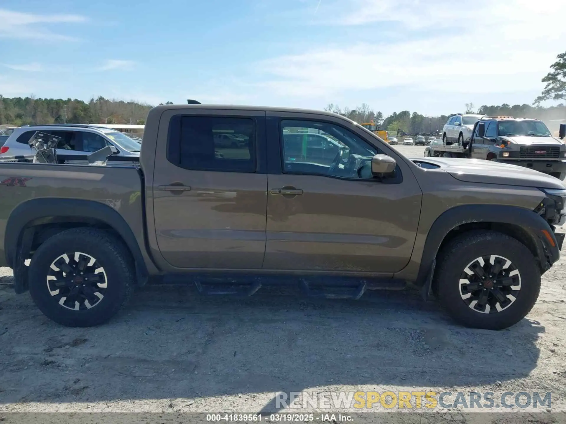 14 Photograph of a damaged car 1N6ED1EKXPN620732 NISSAN FRONTIER 2023