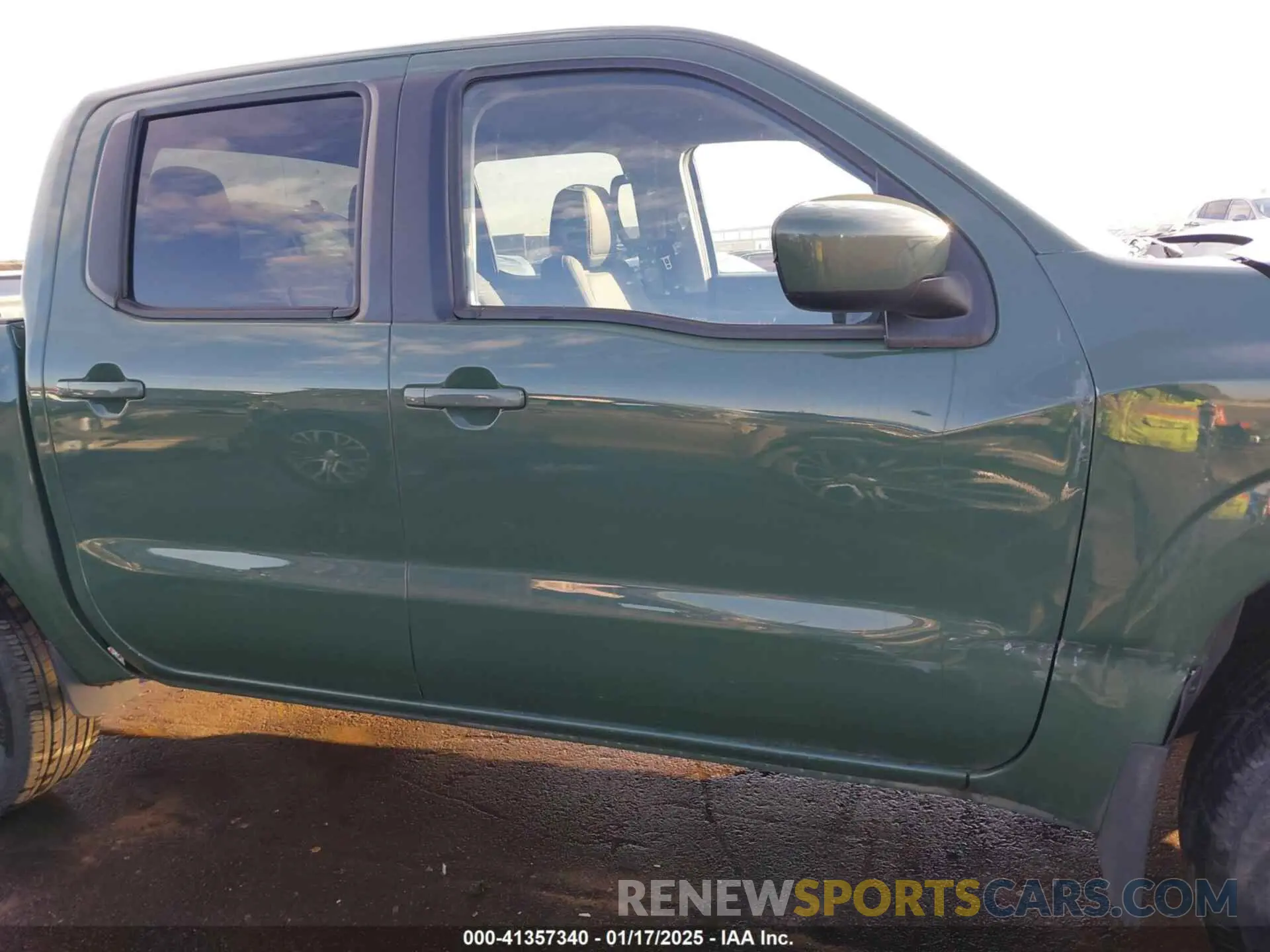14 Photograph of a damaged car 1N6ED1EKXPN673429 NISSAN FRONTIER 2023