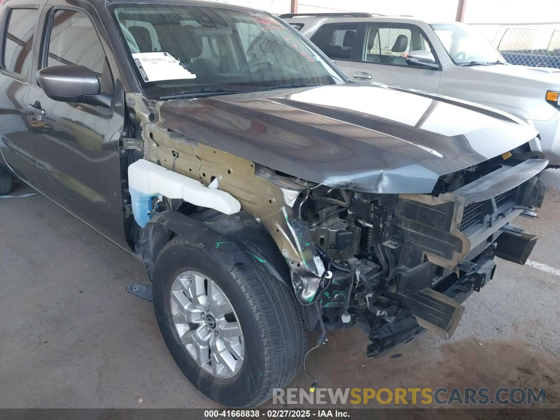 18 Photograph of a damaged car 1N6ED1FJ9PN671676 NISSAN FRONTIER 2023