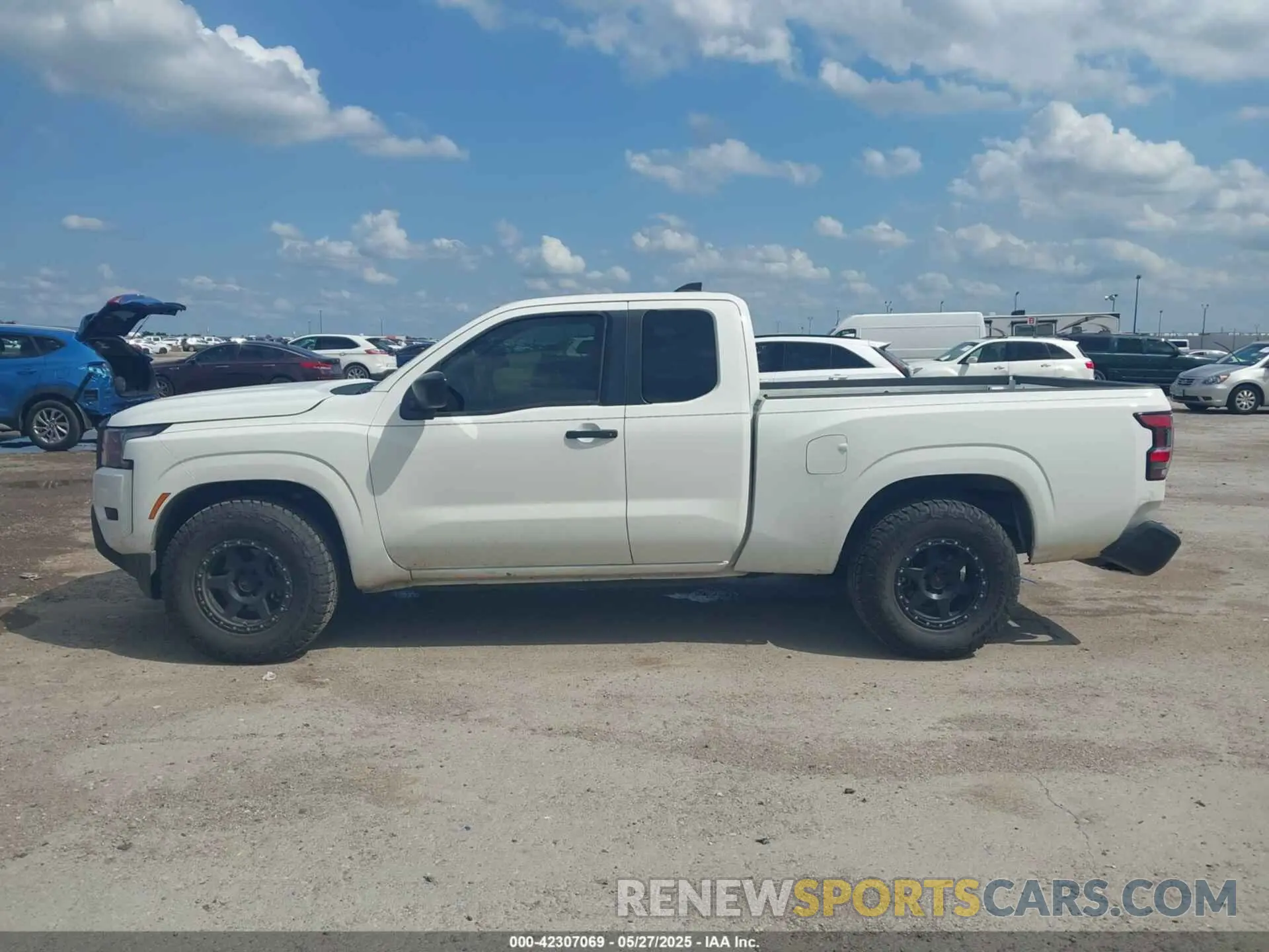 14 Photograph of a damaged car 1N6ED1CL0RN645654 NISSAN FRONTIER 2024