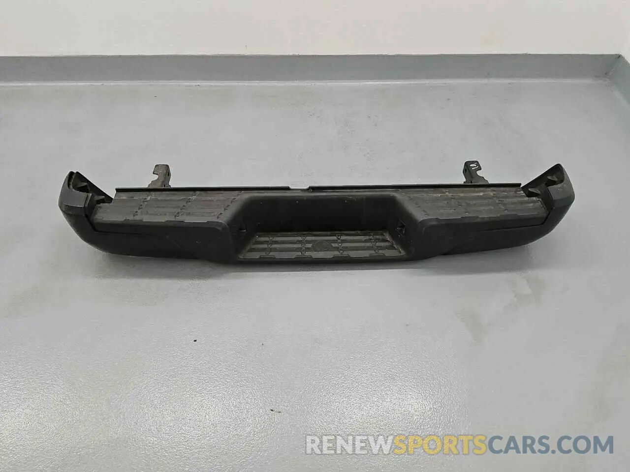 12 Photograph of a damaged car 1N6ED1CL3RN642408 NISSAN FRONTIER 2024