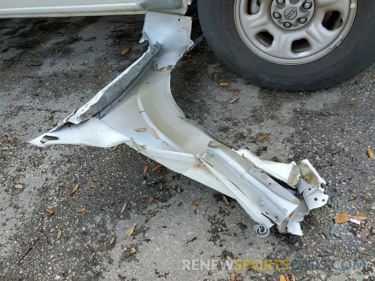 13 Photograph of a damaged car 1N6ED1CL3RN658317 NISSAN FRONTIER 2024