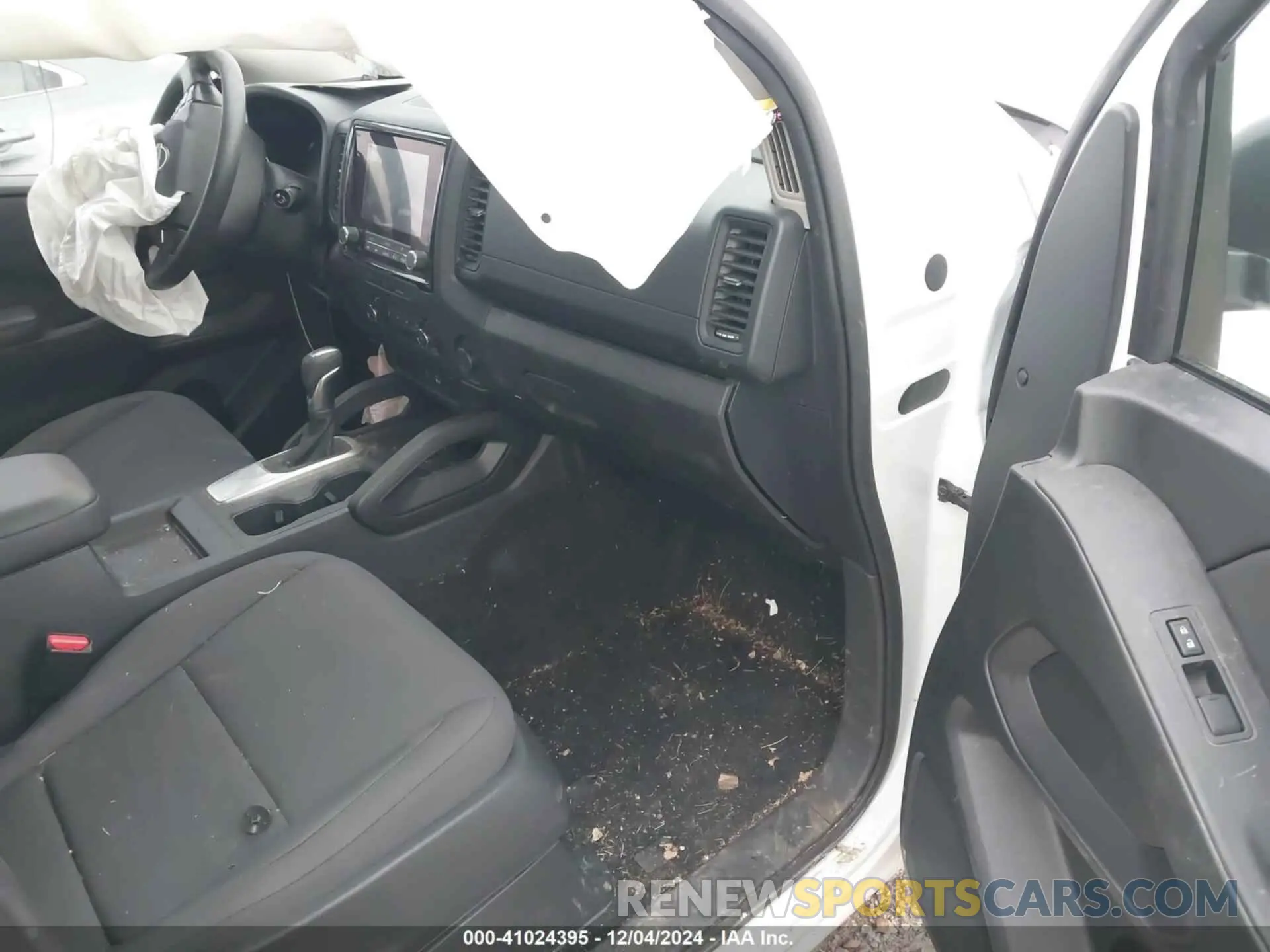5 Photograph of a damaged car 1N6ED1CL4RN642577 NISSAN FRONTIER 2024