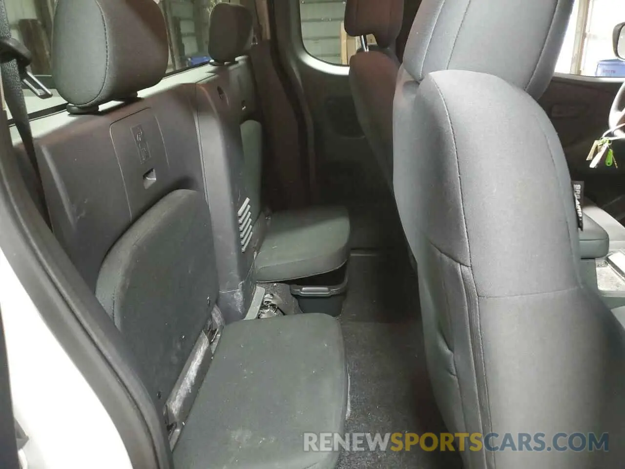 10 Photograph of a damaged car 1N6ED1CL5RN626078 NISSAN FRONTIER 2024