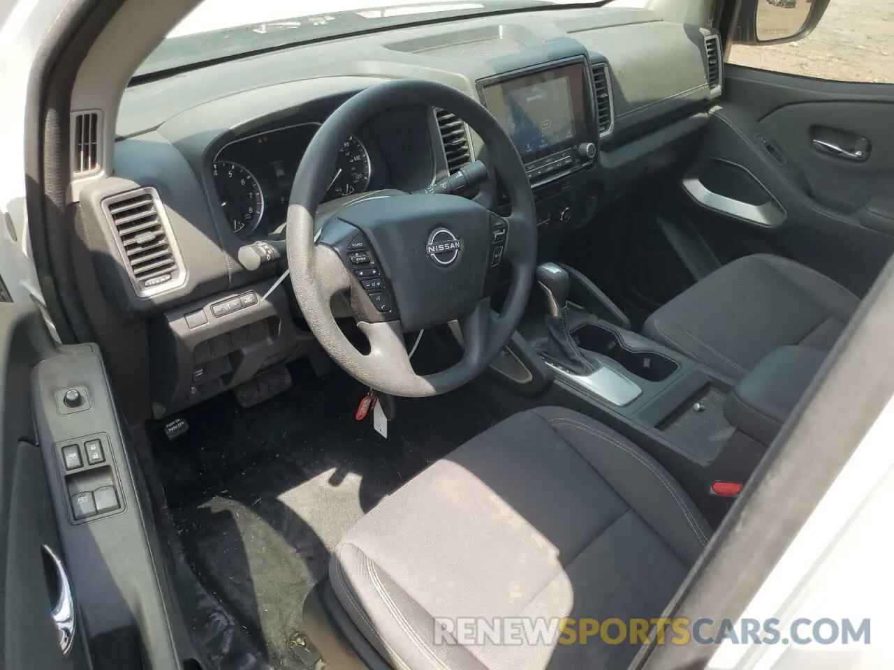 8 Photograph of a damaged car 1N6ED1CLXRN631616 NISSAN FRONTIER 2024