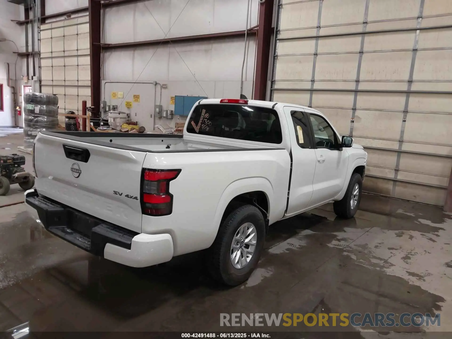 4 Photograph of a damaged car 1N6ED1CM3RN671481 NISSAN FRONTIER 2024