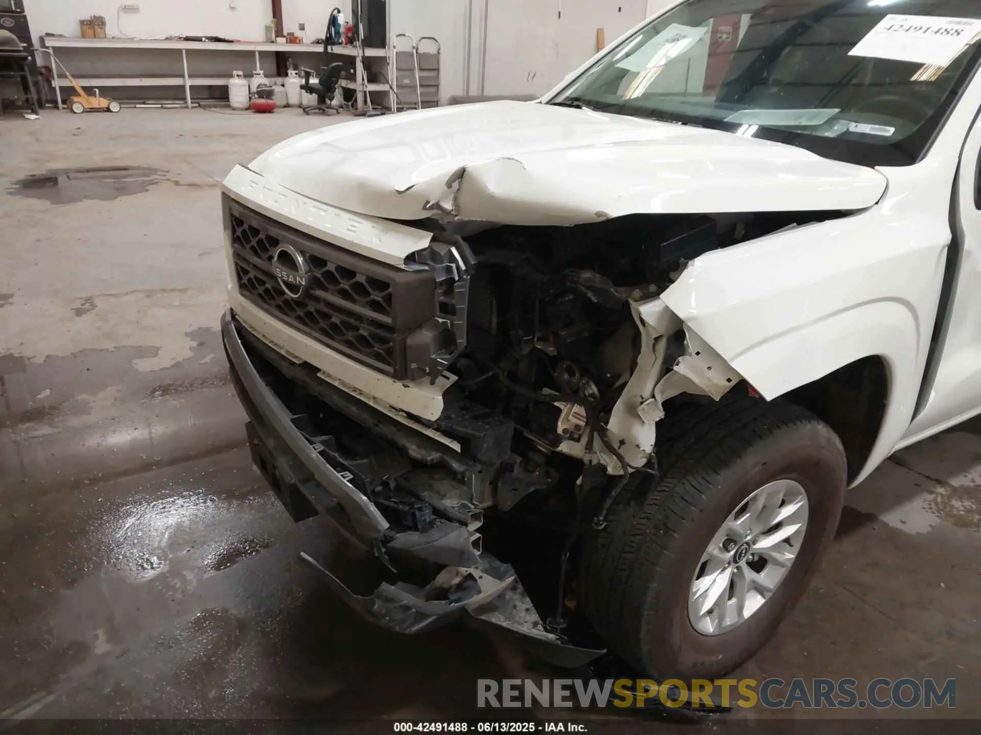 6 Photograph of a damaged car 1N6ED1CM3RN671481 NISSAN FRONTIER 2024