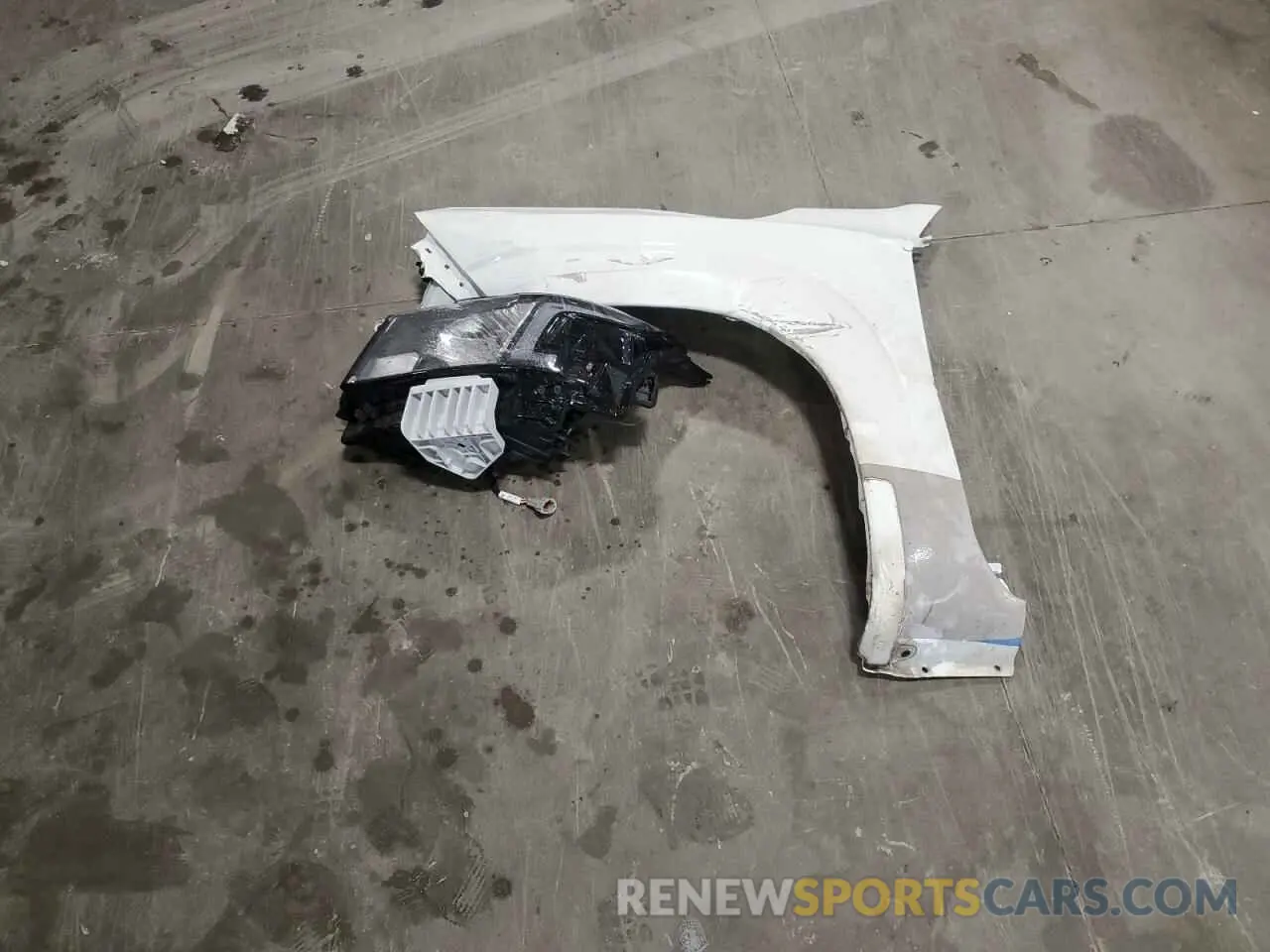 12 Photograph of a damaged car 1N6ED1CMXRN640941 NISSAN FRONTIER 2024