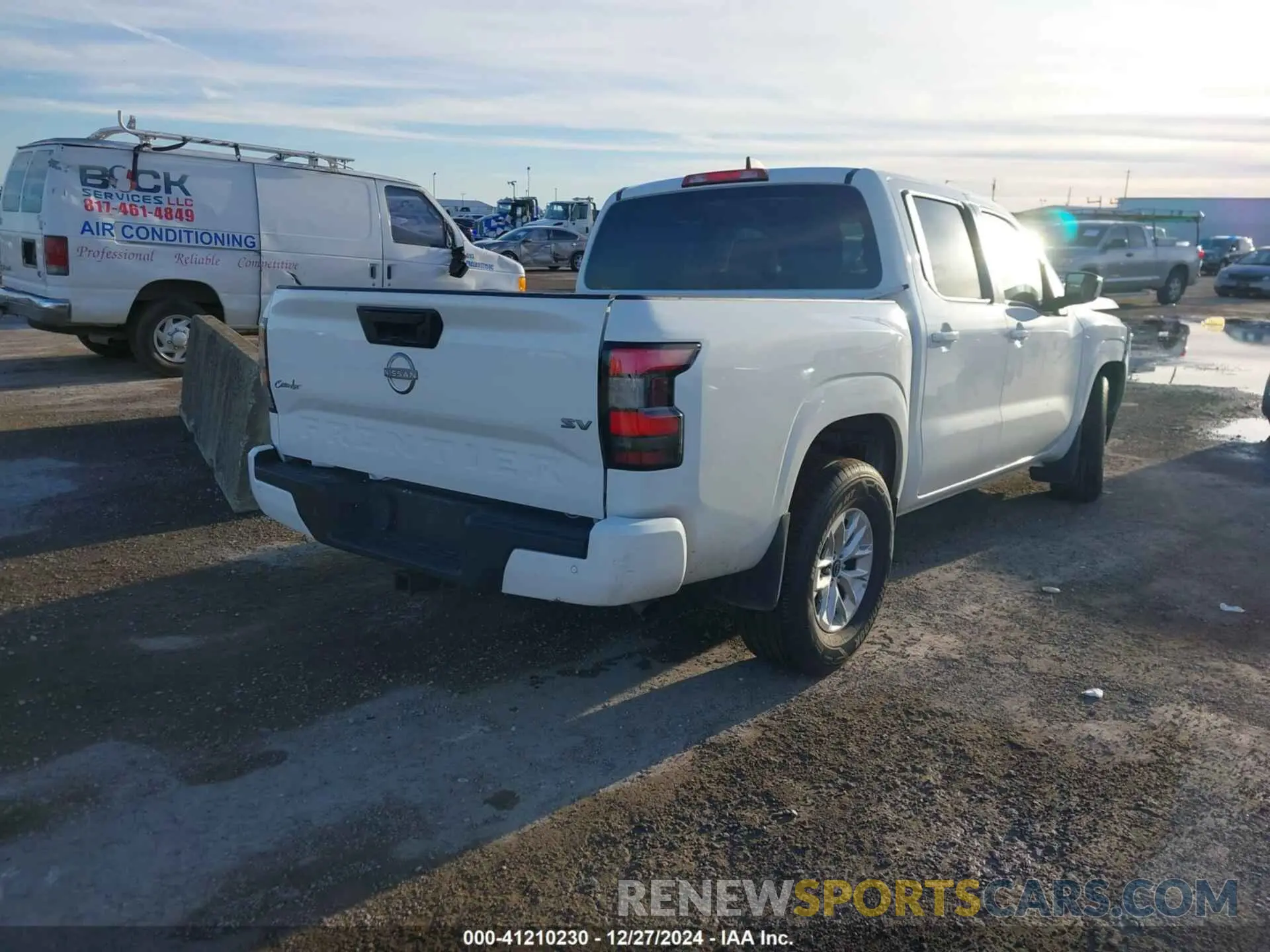 4 Photograph of a damaged car 1N6ED1EJ0RN618921 NISSAN FRONTIER 2024