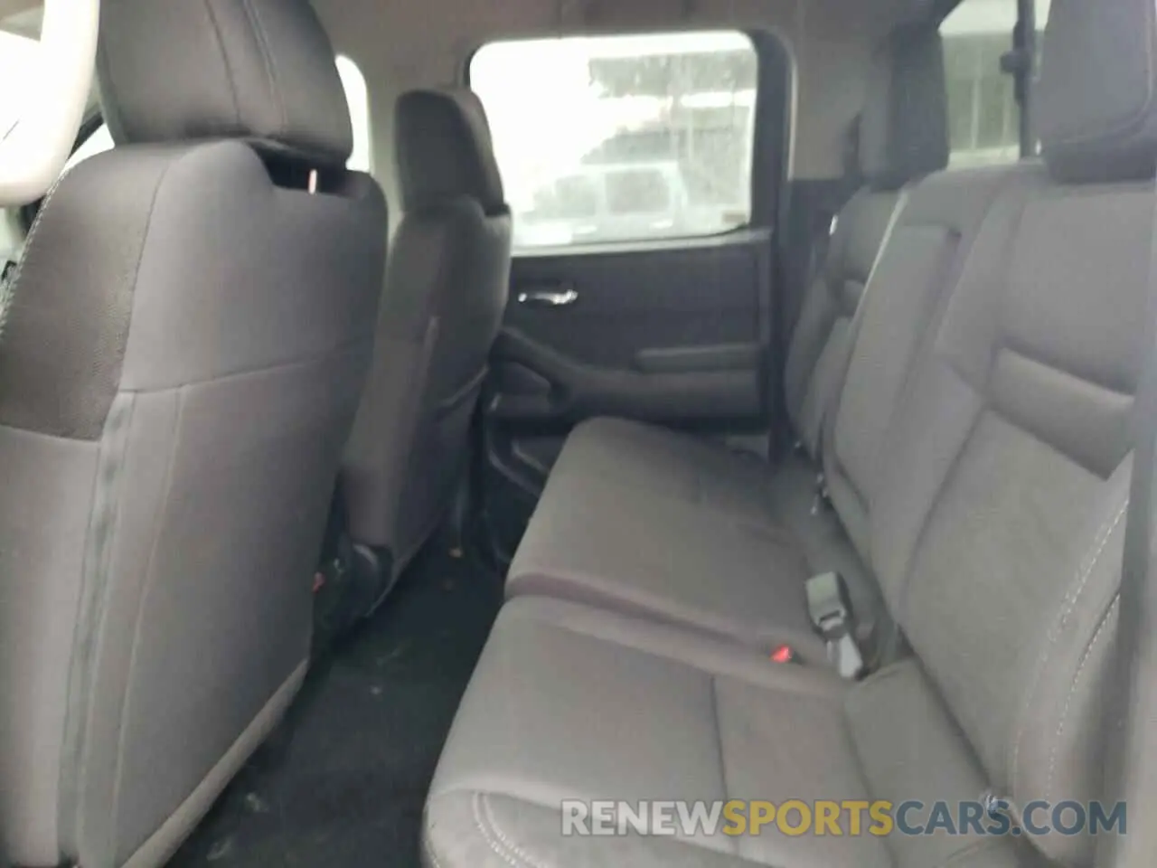 10 Photograph of a damaged car 1N6ED1EJ1RN627904 NISSAN FRONTIER 2024