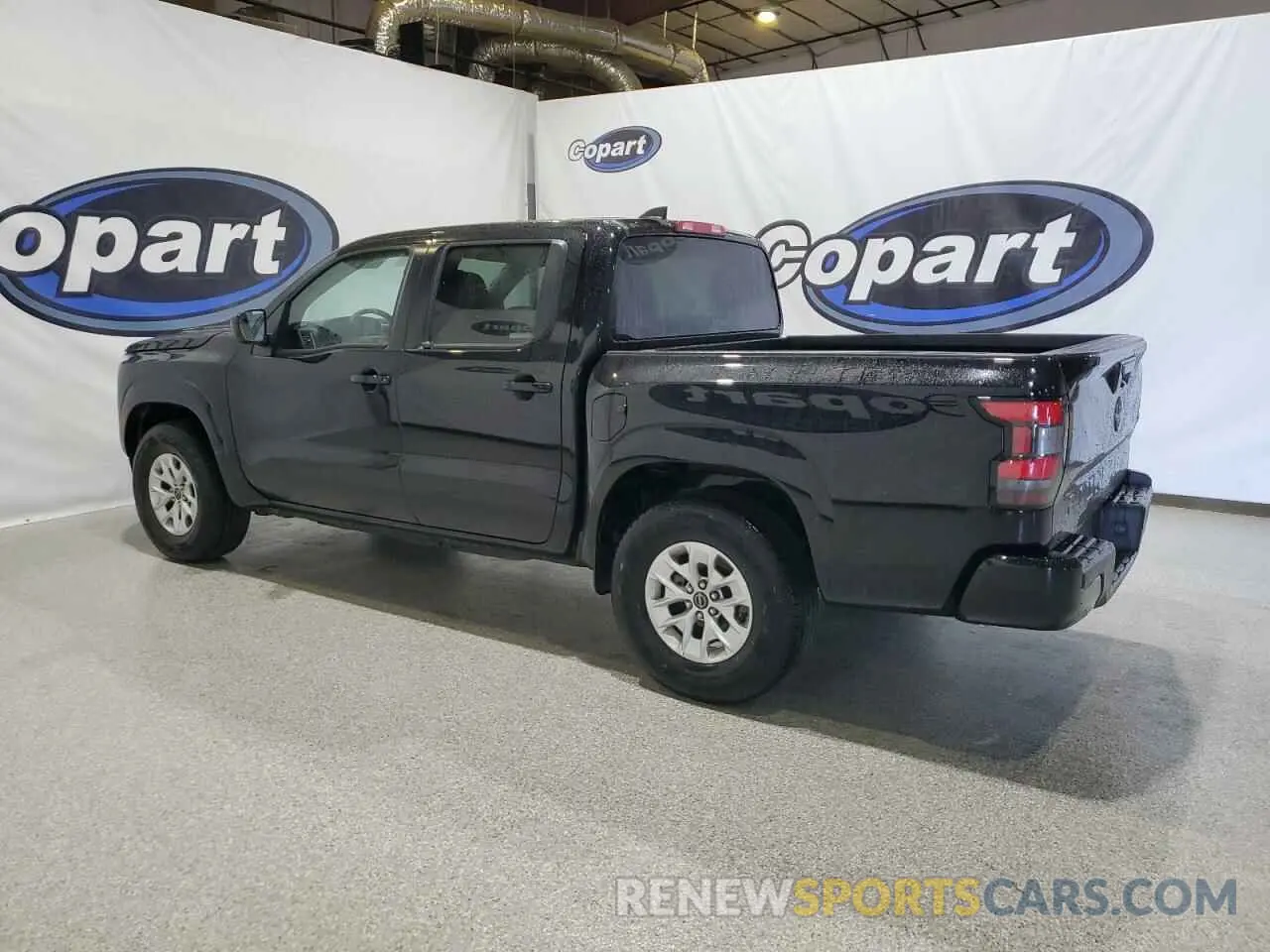 2 Photograph of a damaged car 1N6ED1EJ1RN672132 NISSAN FRONTIER 2024