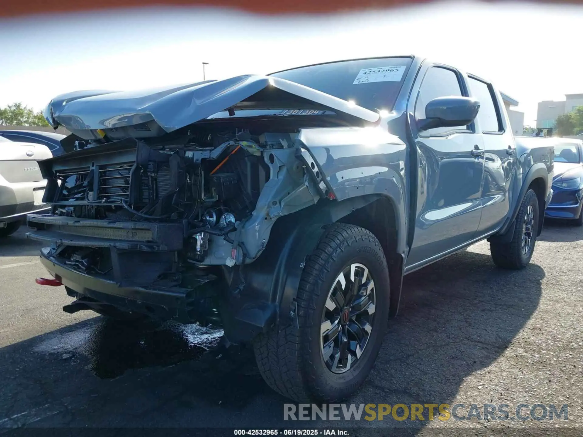 2 Photograph of a damaged car 1N6ED1EJ2RN665075 NISSAN FRONTIER 2024