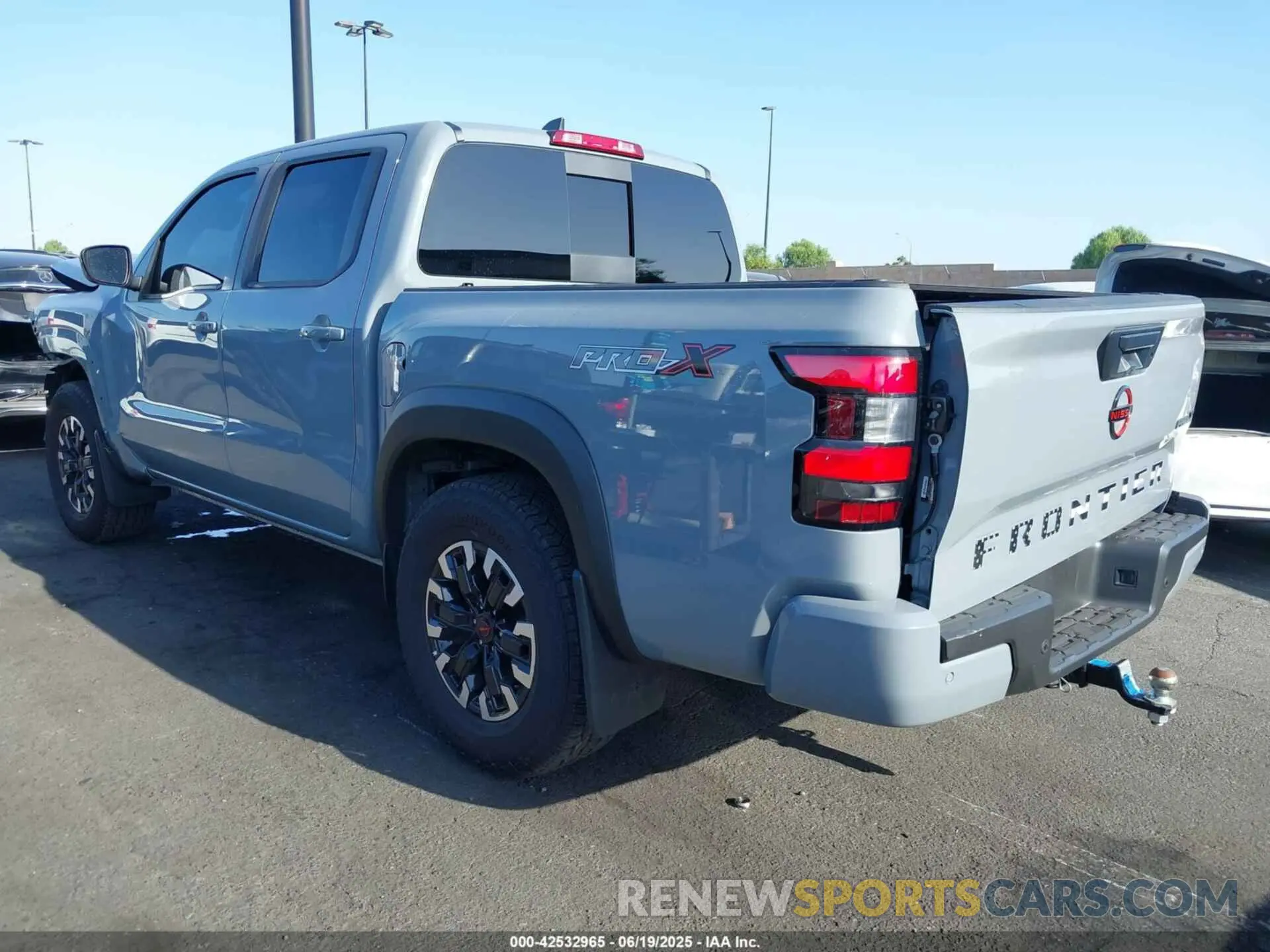 3 Photograph of a damaged car 1N6ED1EJ2RN665075 NISSAN FRONTIER 2024