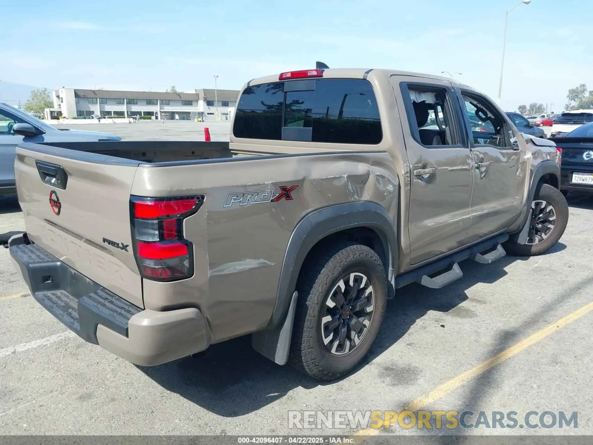 4 Photograph of a damaged car 1N6ED1EJ5RN608885 NISSAN FRONTIER 2024