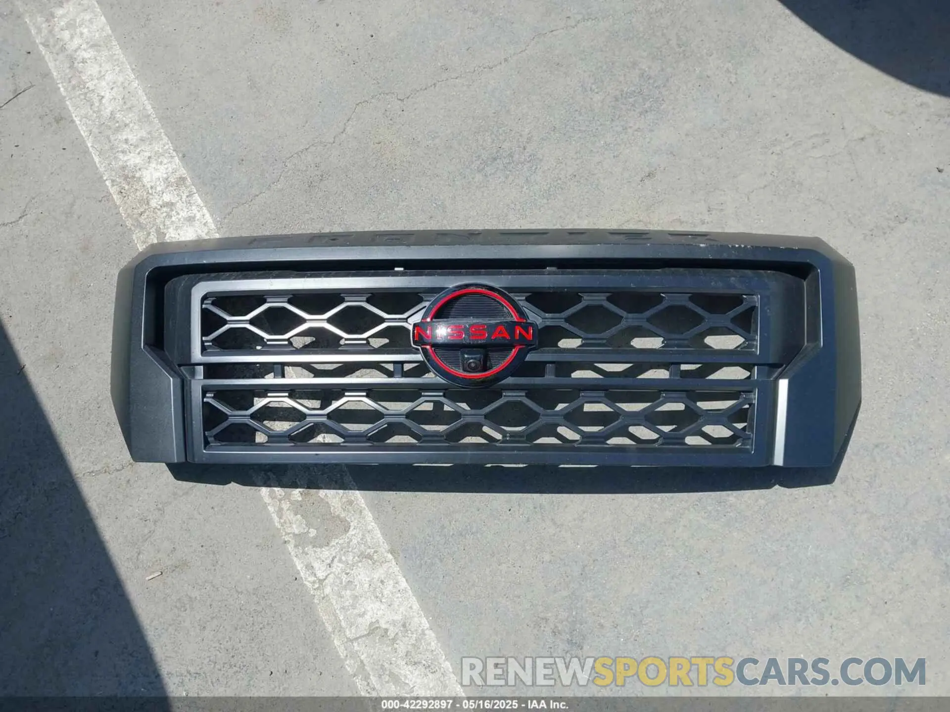 11 Photograph of a damaged car 1N6ED1EJ7RN602179 NISSAN FRONTIER 2024