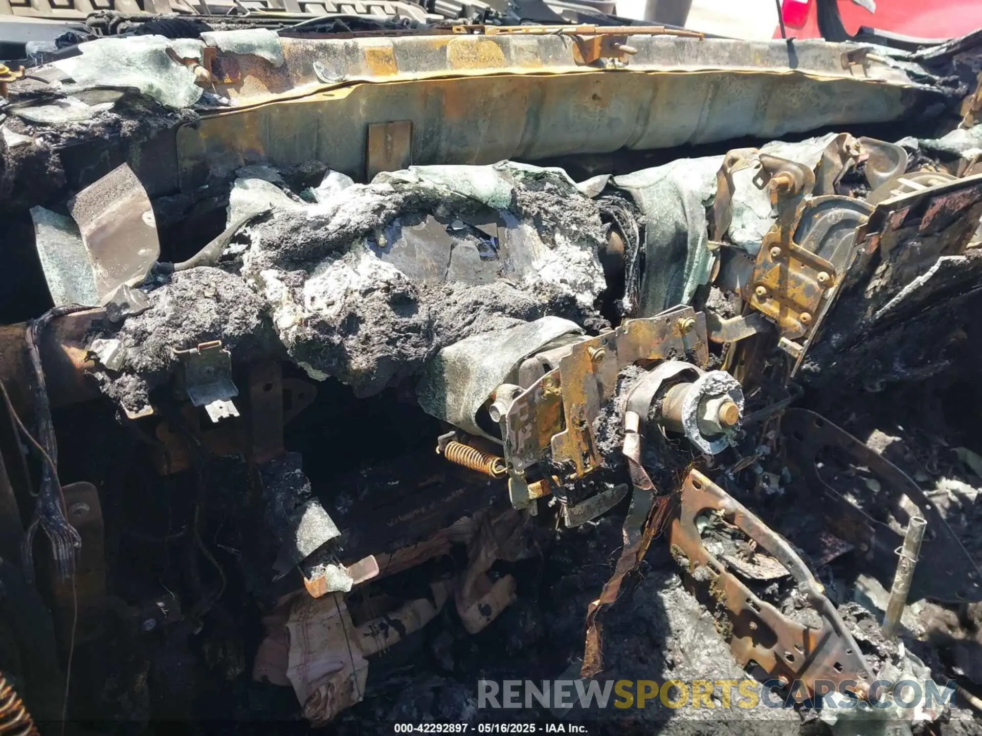 15 Photograph of a damaged car 1N6ED1EJ7RN602179 NISSAN FRONTIER 2024