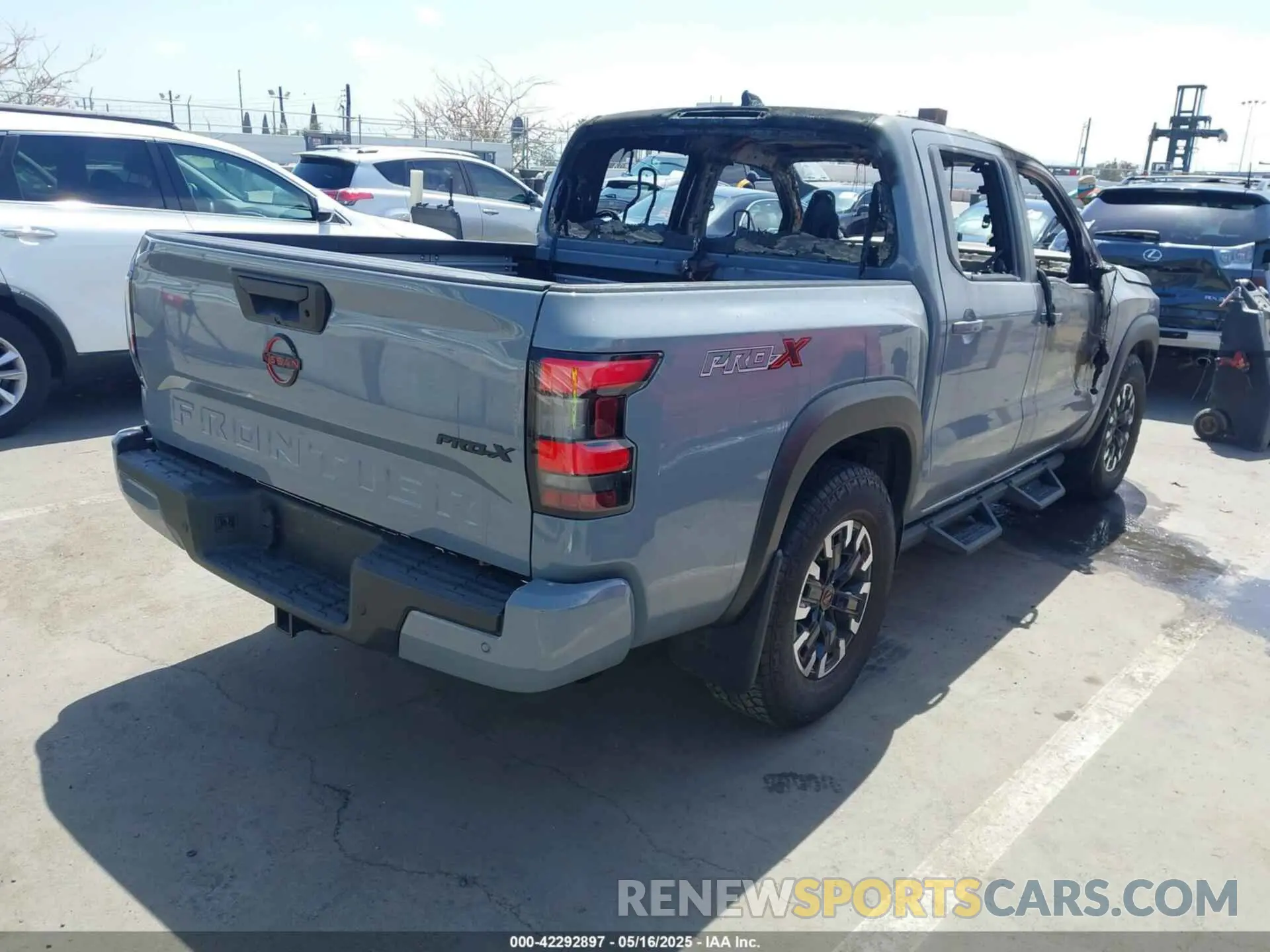 4 Photograph of a damaged car 1N6ED1EJ7RN602179 NISSAN FRONTIER 2024
