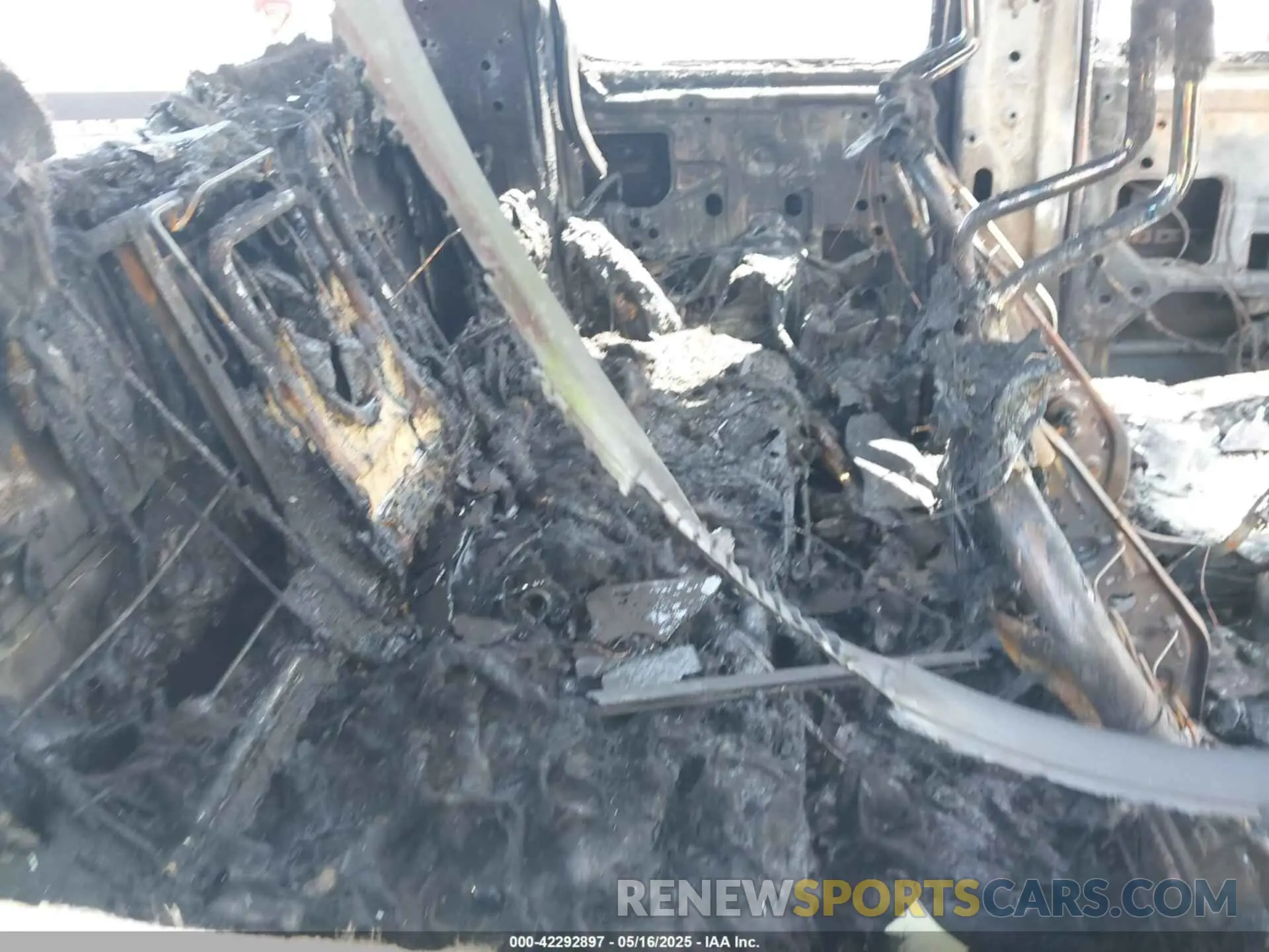 8 Photograph of a damaged car 1N6ED1EJ7RN602179 NISSAN FRONTIER 2024