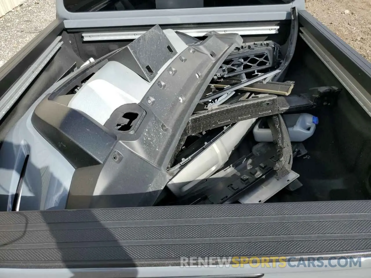 12 Photograph of a damaged car 1N6ED1EJ7RN641631 NISSAN FRONTIER 2024