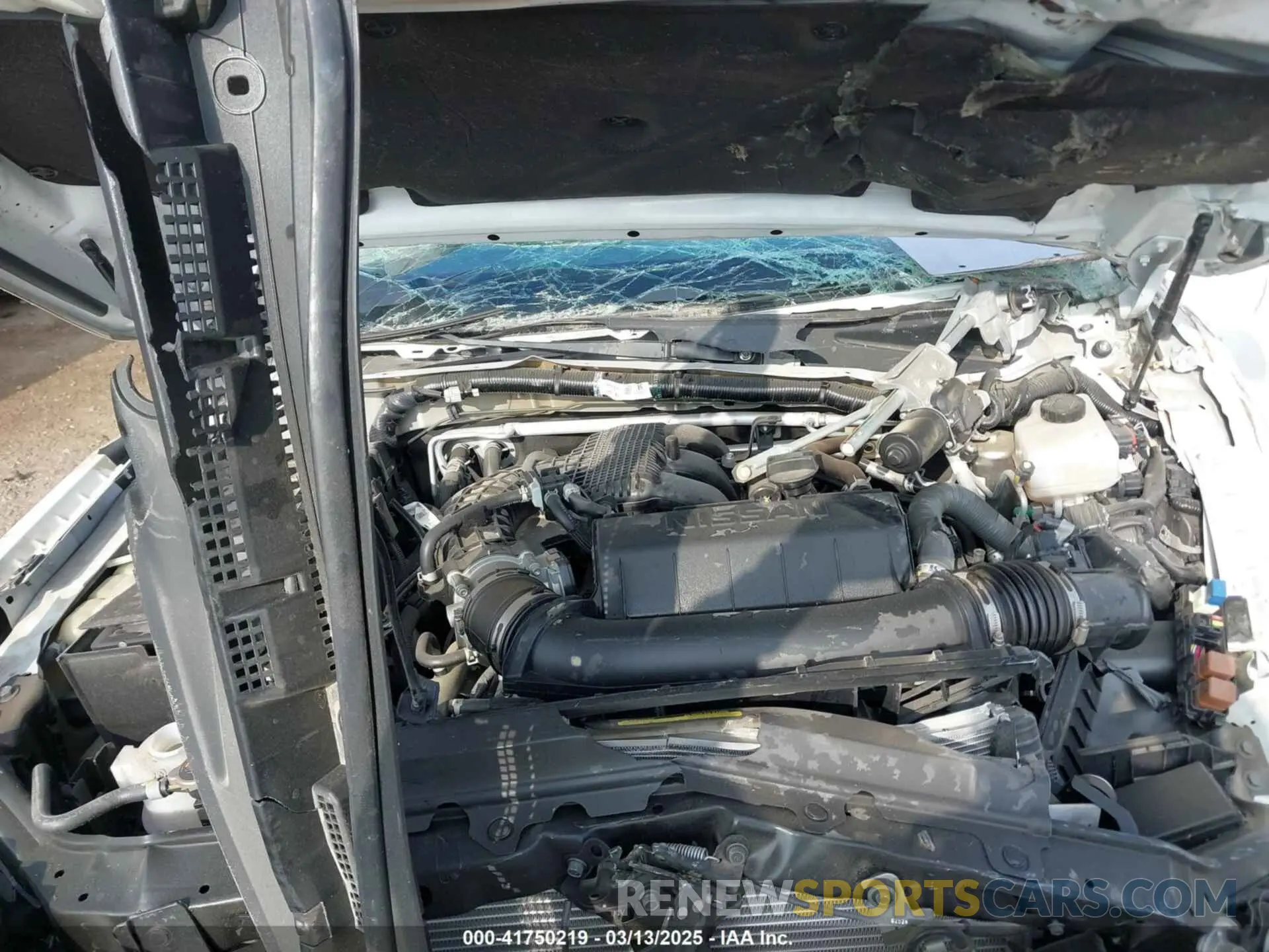 10 Photograph of a damaged car 1N6ED1EJ8RN638222 NISSAN FRONTIER 2024