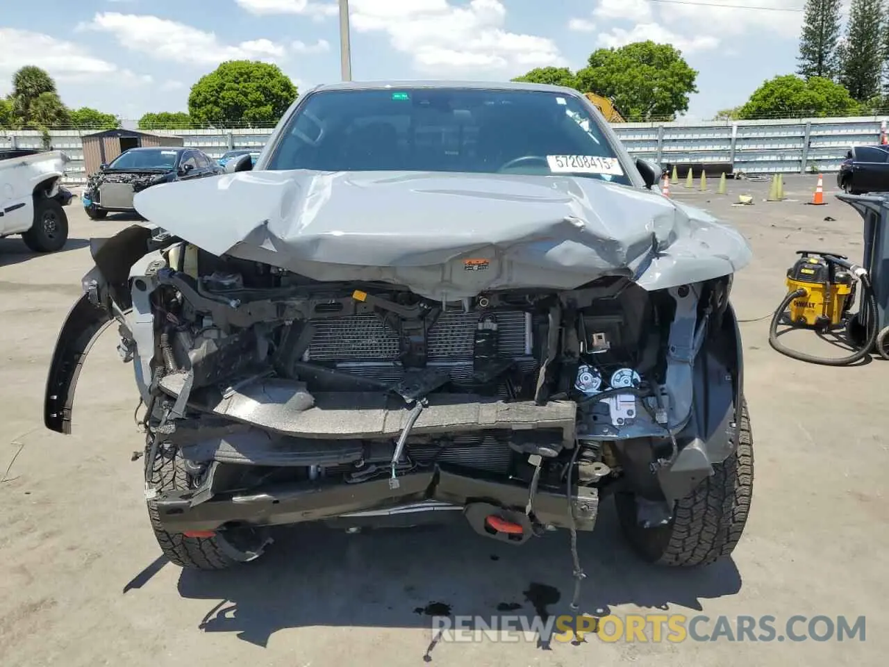 5 Photograph of a damaged car 1N6ED1EJ9RN624121 NISSAN FRONTIER 2024