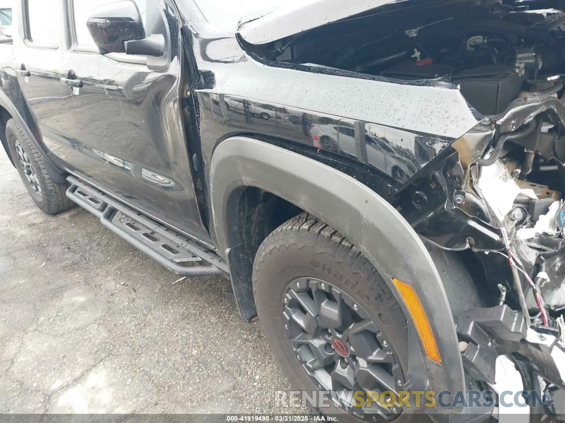 18 Photograph of a damaged car 1N6ED1EK0RN654245 NISSAN FRONTIER 2024