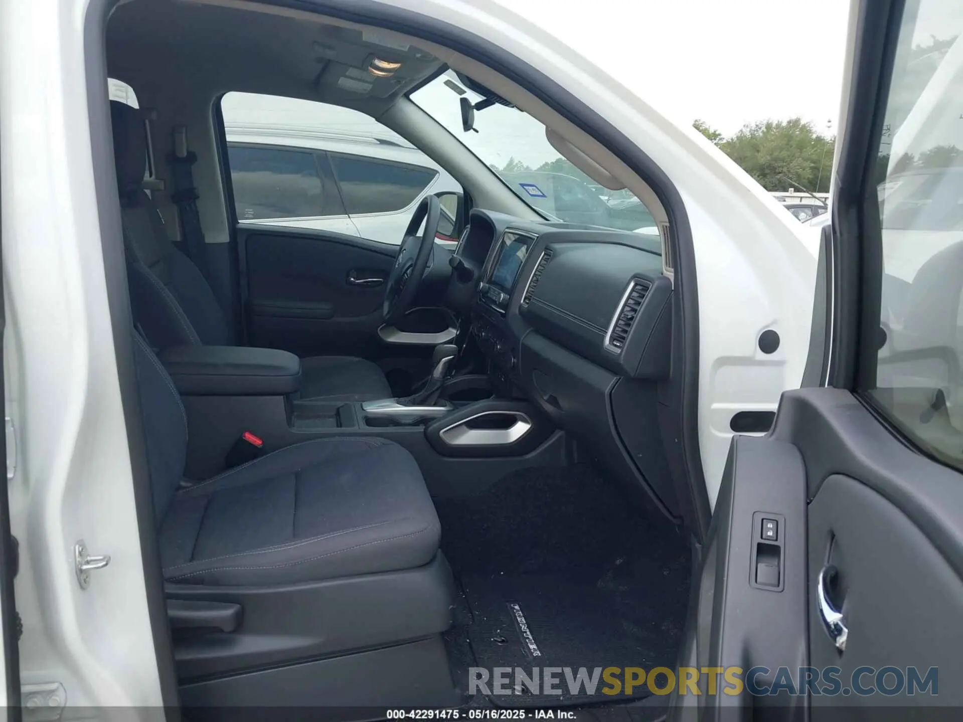 5 Photograph of a damaged car 1N6ED1EK1RN626812 NISSAN FRONTIER 2024