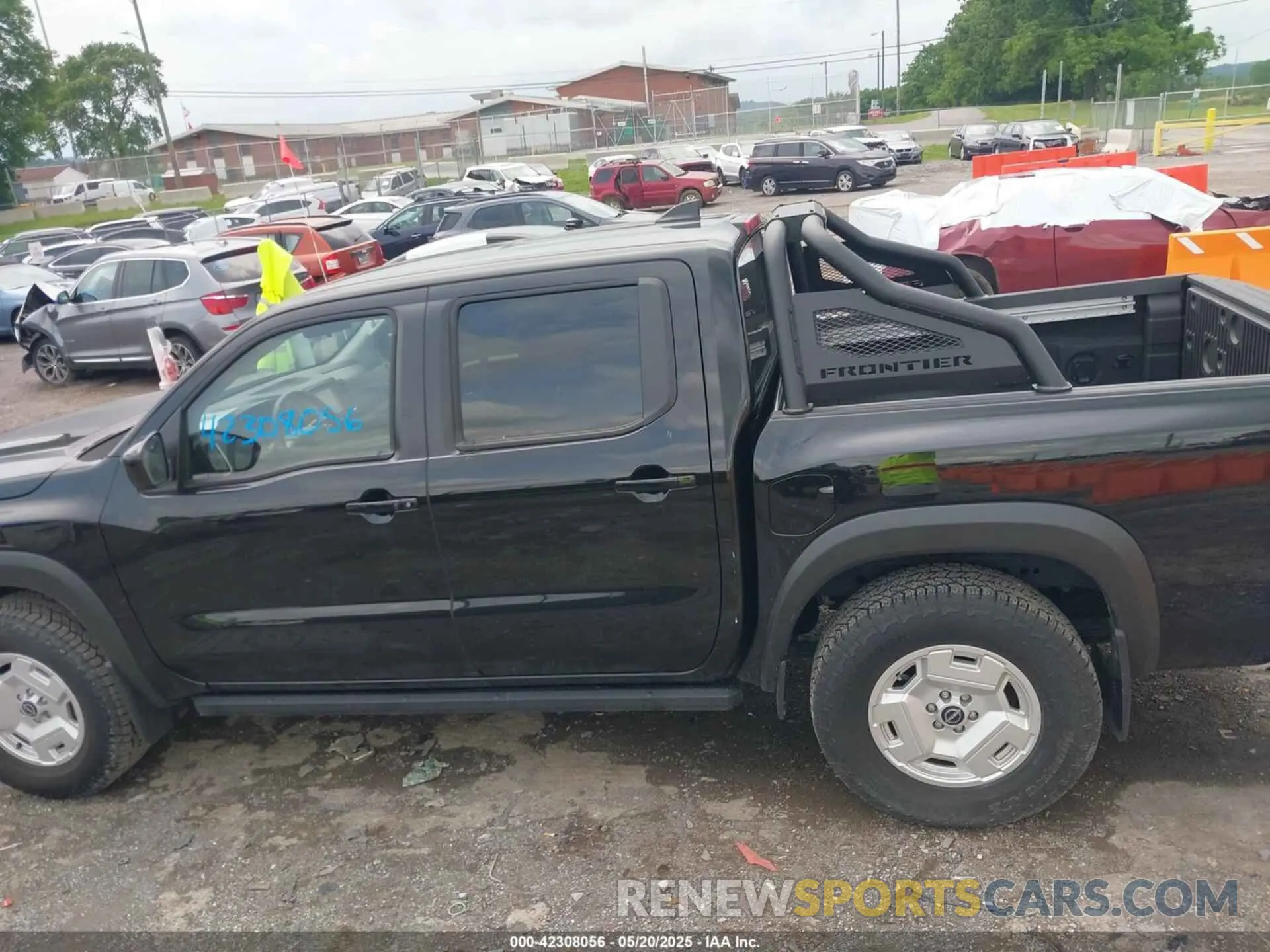 14 Photograph of a damaged car 1N6ED1EK2RN627094 NISSAN FRONTIER 2024