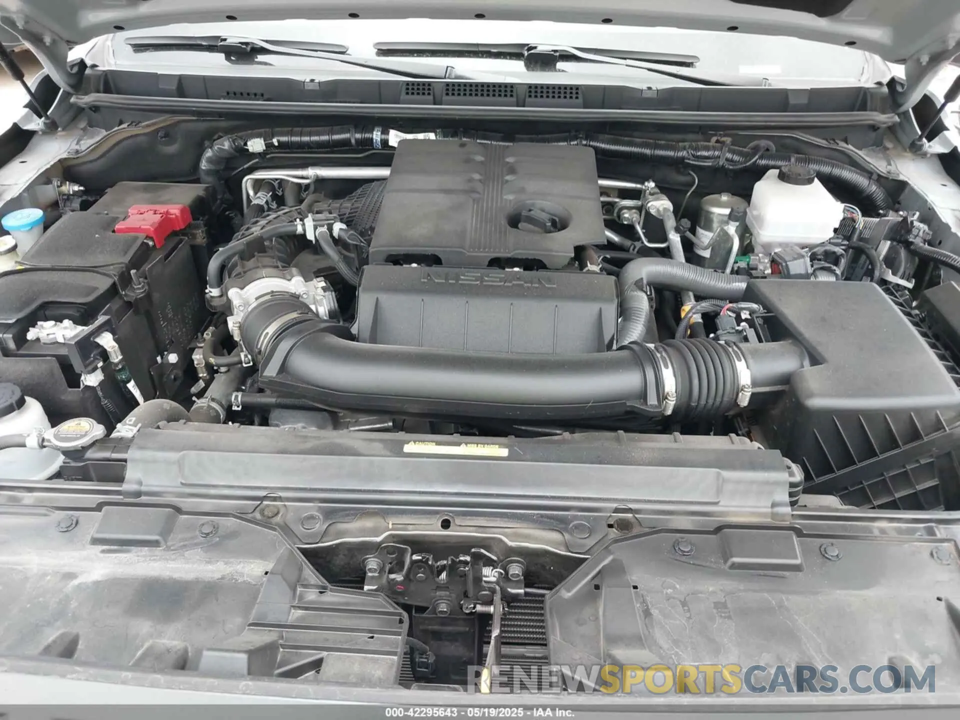 10 Photograph of a damaged car 1N6ED1EK2RN630822 NISSAN FRONTIER 2024