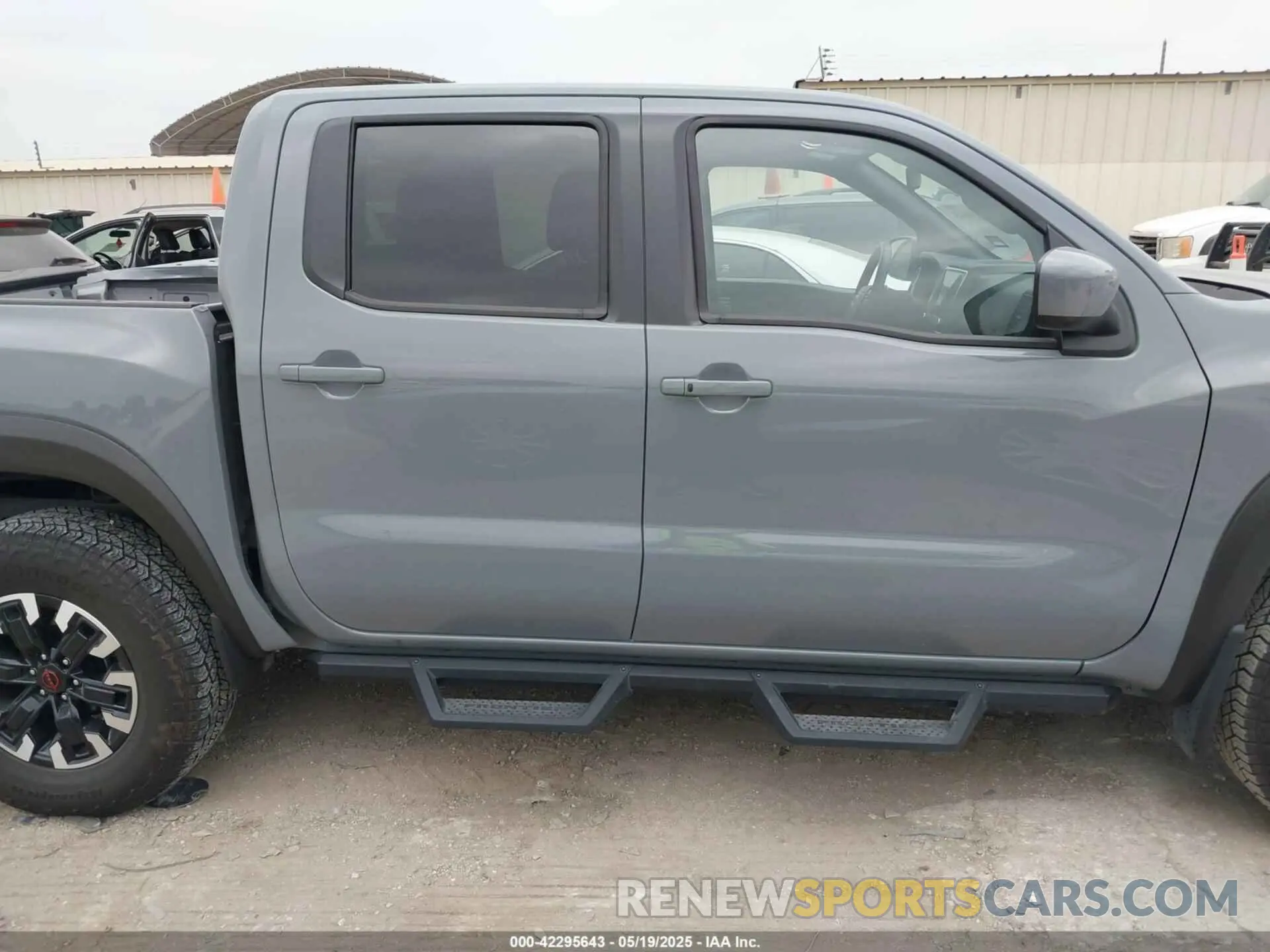 13 Photograph of a damaged car 1N6ED1EK2RN630822 NISSAN FRONTIER 2024