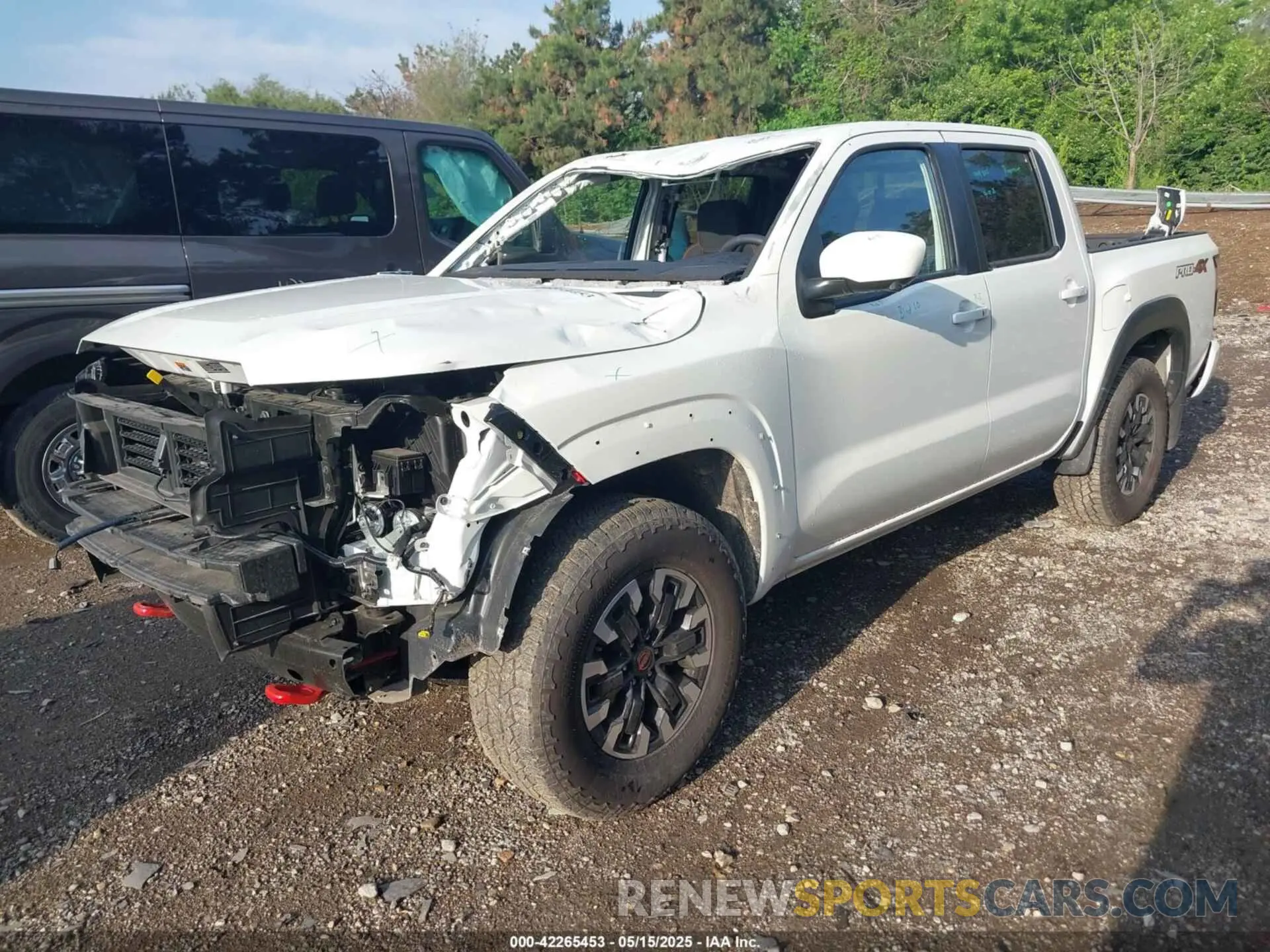 2 Photograph of a damaged car 1N6ED1EK2RN656501 NISSAN FRONTIER 2024