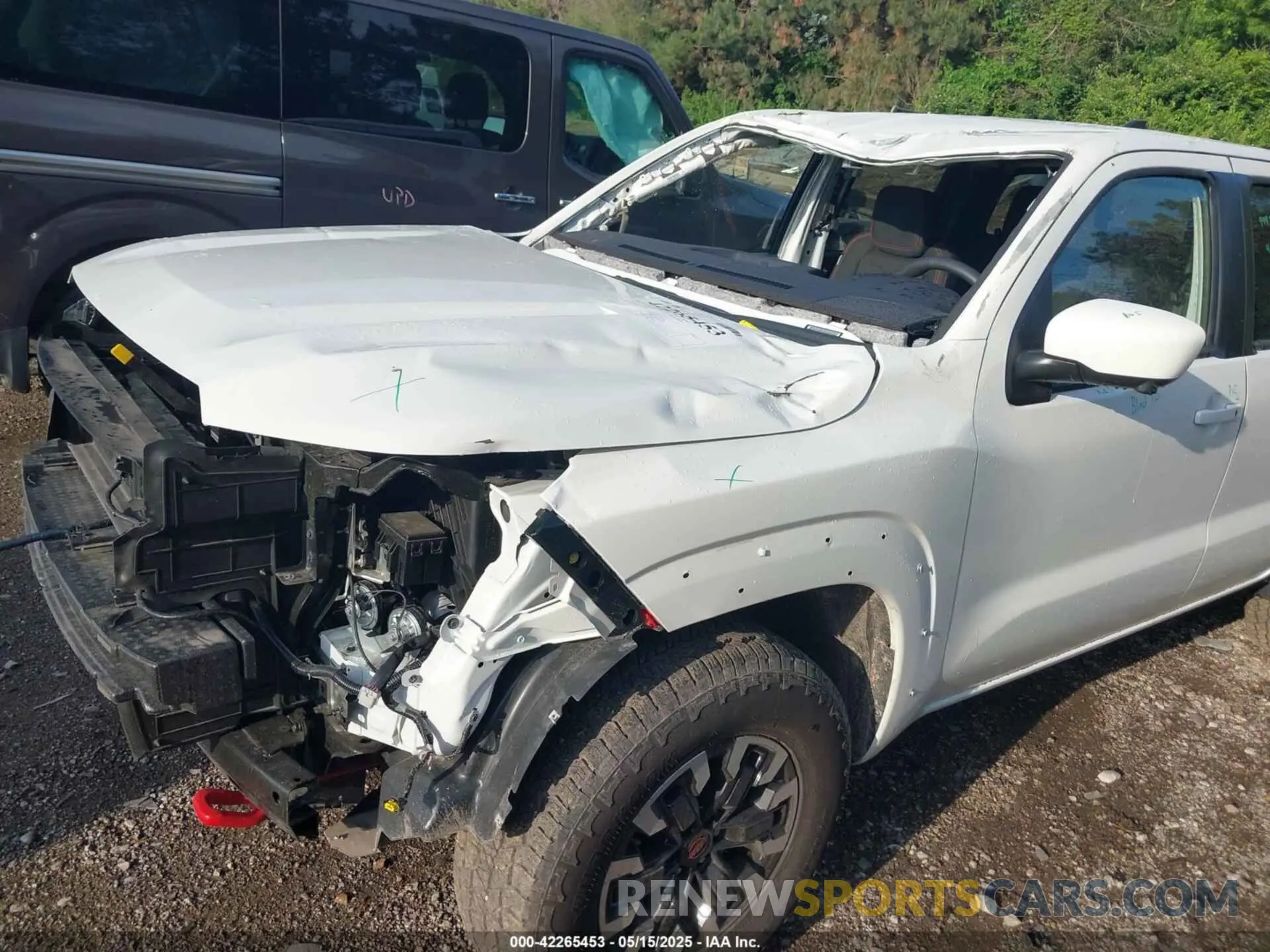 6 Photograph of a damaged car 1N6ED1EK2RN656501 NISSAN FRONTIER 2024