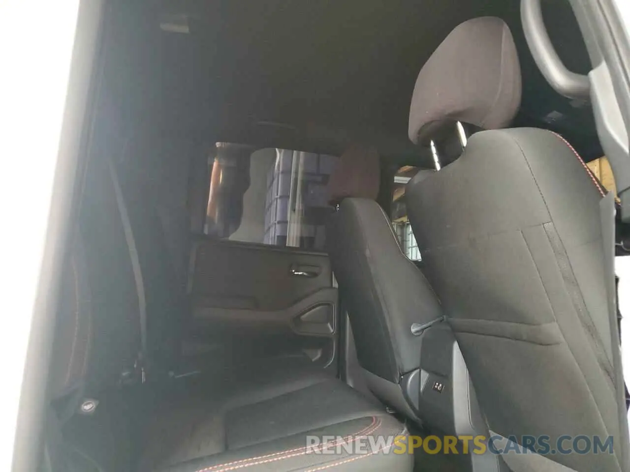 10 Photograph of a damaged car 1N6ED1EK3RN602558 NISSAN FRONTIER 2024