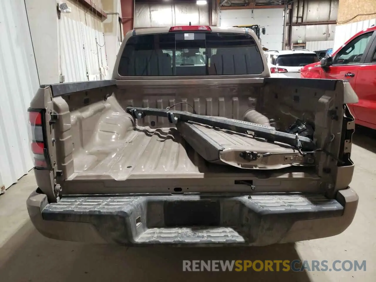6 Photograph of a damaged car 1N6ED1EK3RN674957 NISSAN FRONTIER 2024