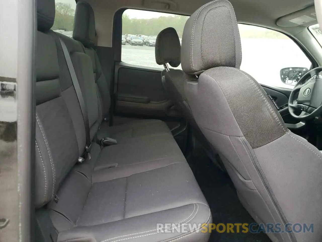 11 Photograph of a damaged car 1N6ED1EK4RN624519 NISSAN FRONTIER 2024