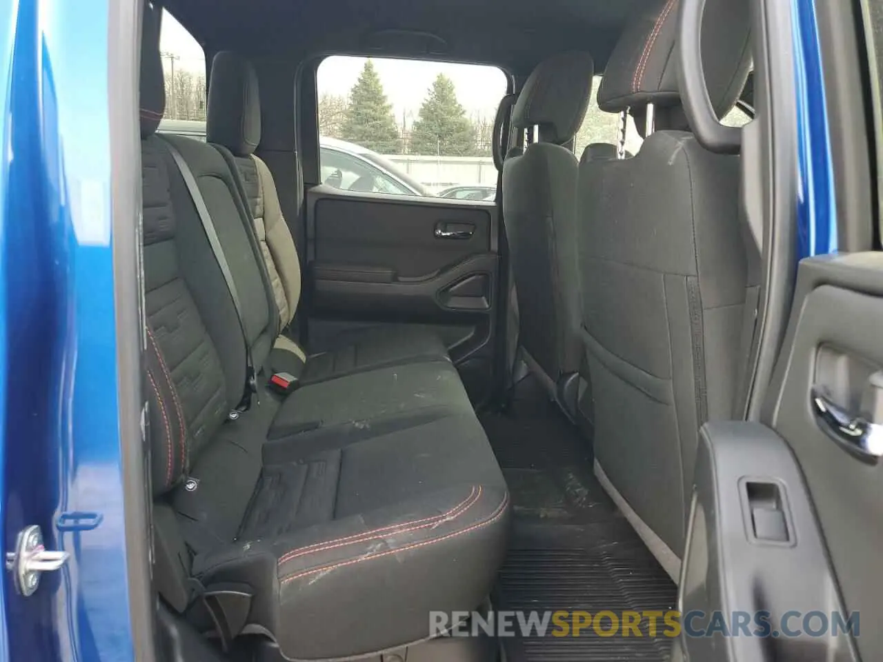 10 Photograph of a damaged car 1N6ED1EK5RN647856 NISSAN FRONTIER 2024