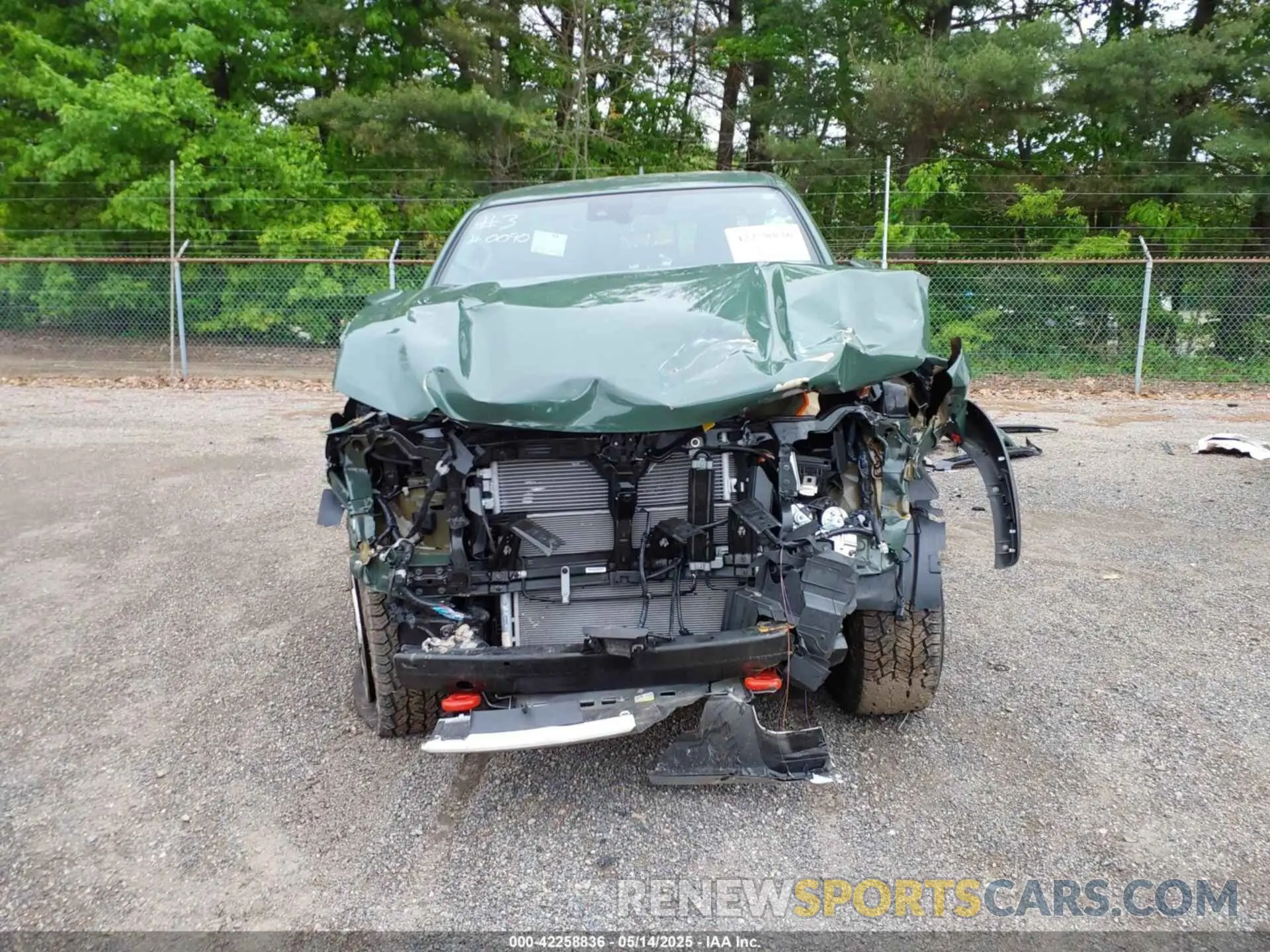 13 Photograph of a damaged car 1N6ED1EK5RN660090 NISSAN FRONTIER 2024