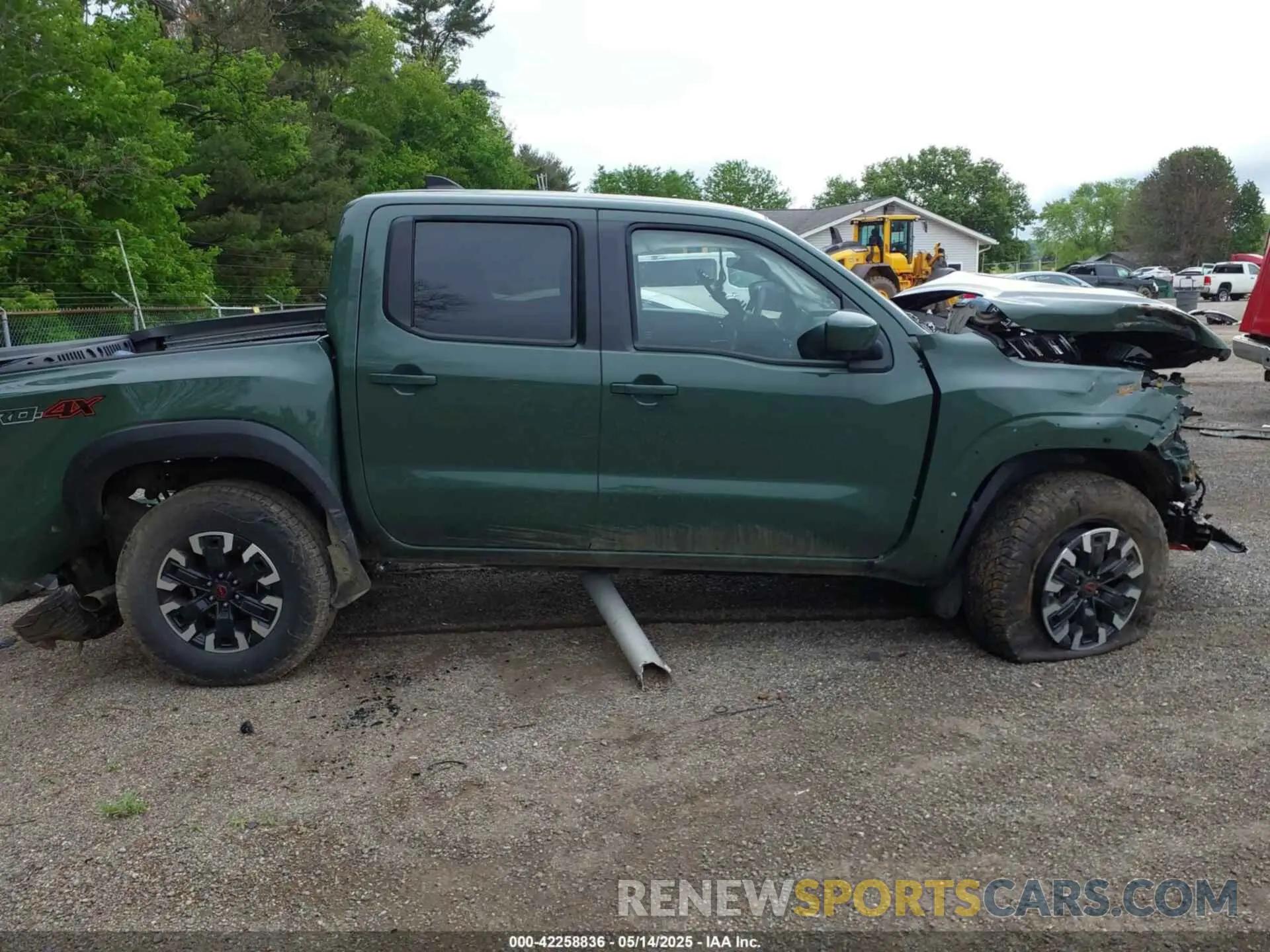 14 Photograph of a damaged car 1N6ED1EK5RN660090 NISSAN FRONTIER 2024