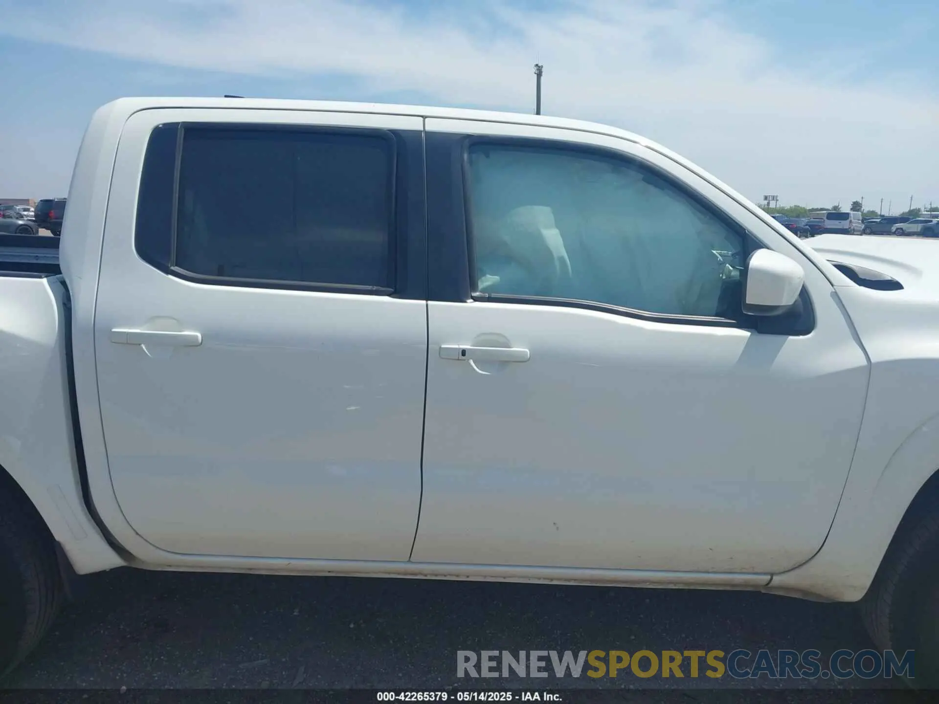 13 Photograph of a damaged car 1N6ED1EK6RN630581 NISSAN FRONTIER 2024